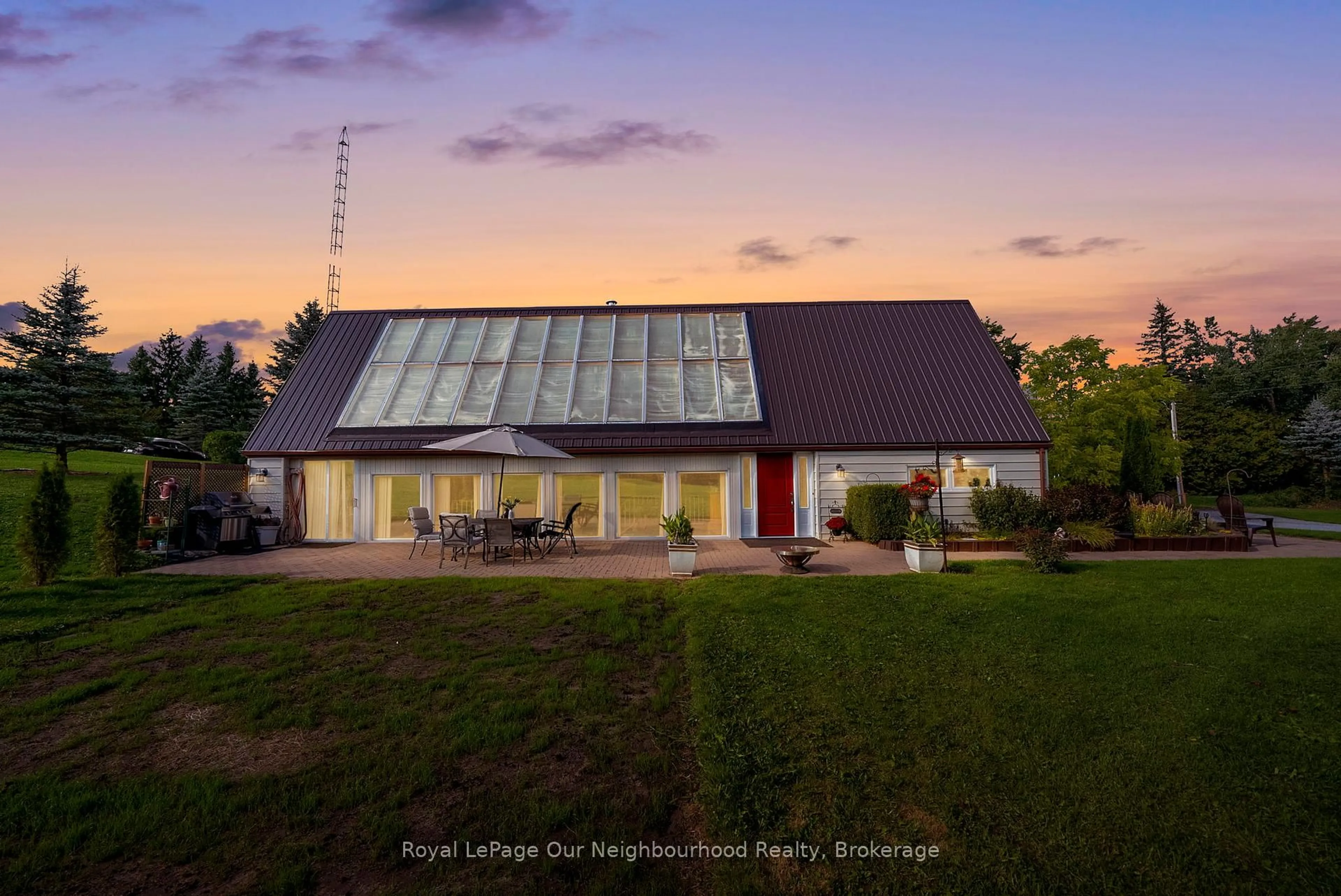 A pic from outside/outdoor area/front of a property/back of a property/a pic from drone, building for 9 Columbus St, Kawartha Lakes Ontario K9V 0J9