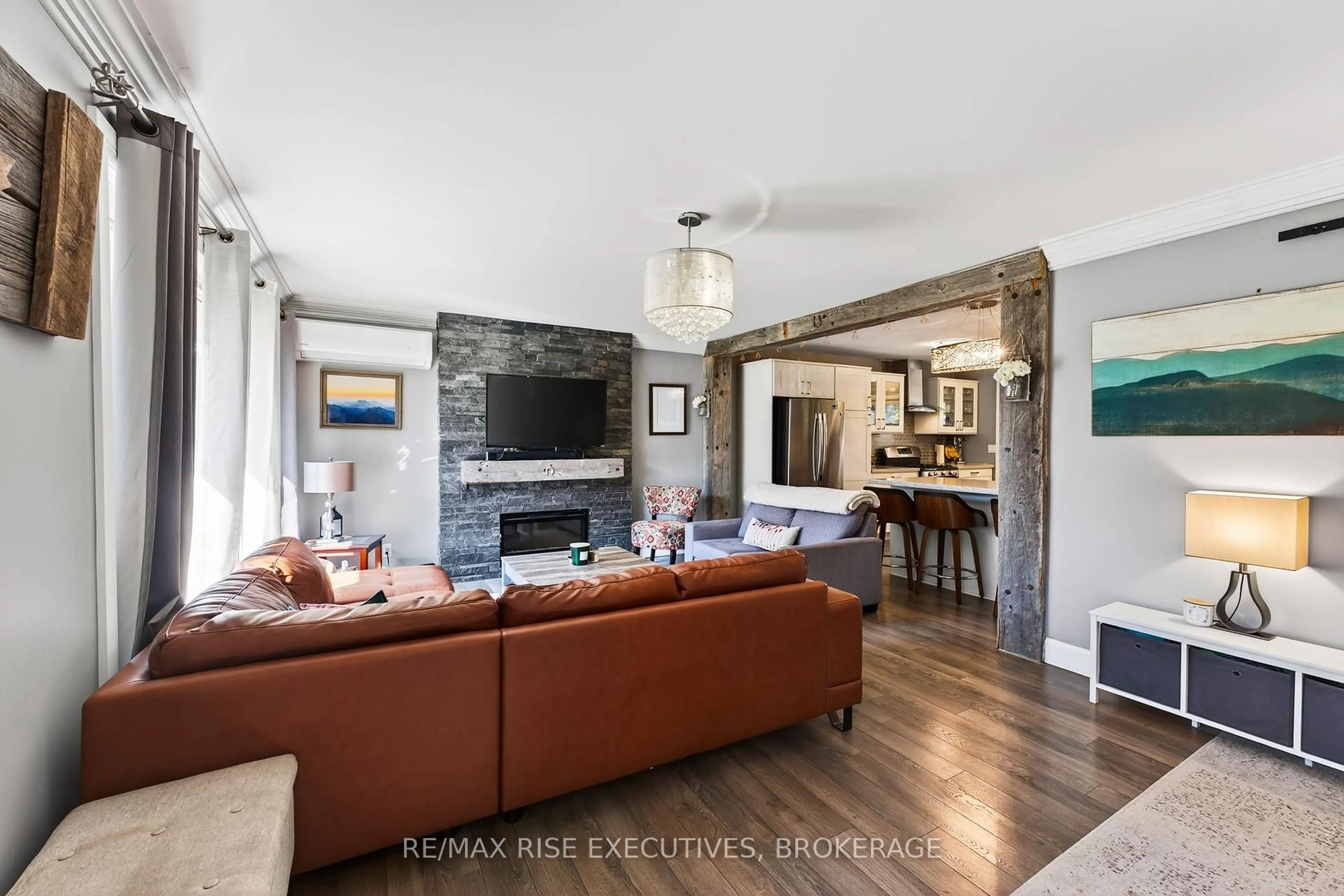 Living room with furniture, unknown for 309 Arrowhead Pl, Kingston Ontario K7M 3L4