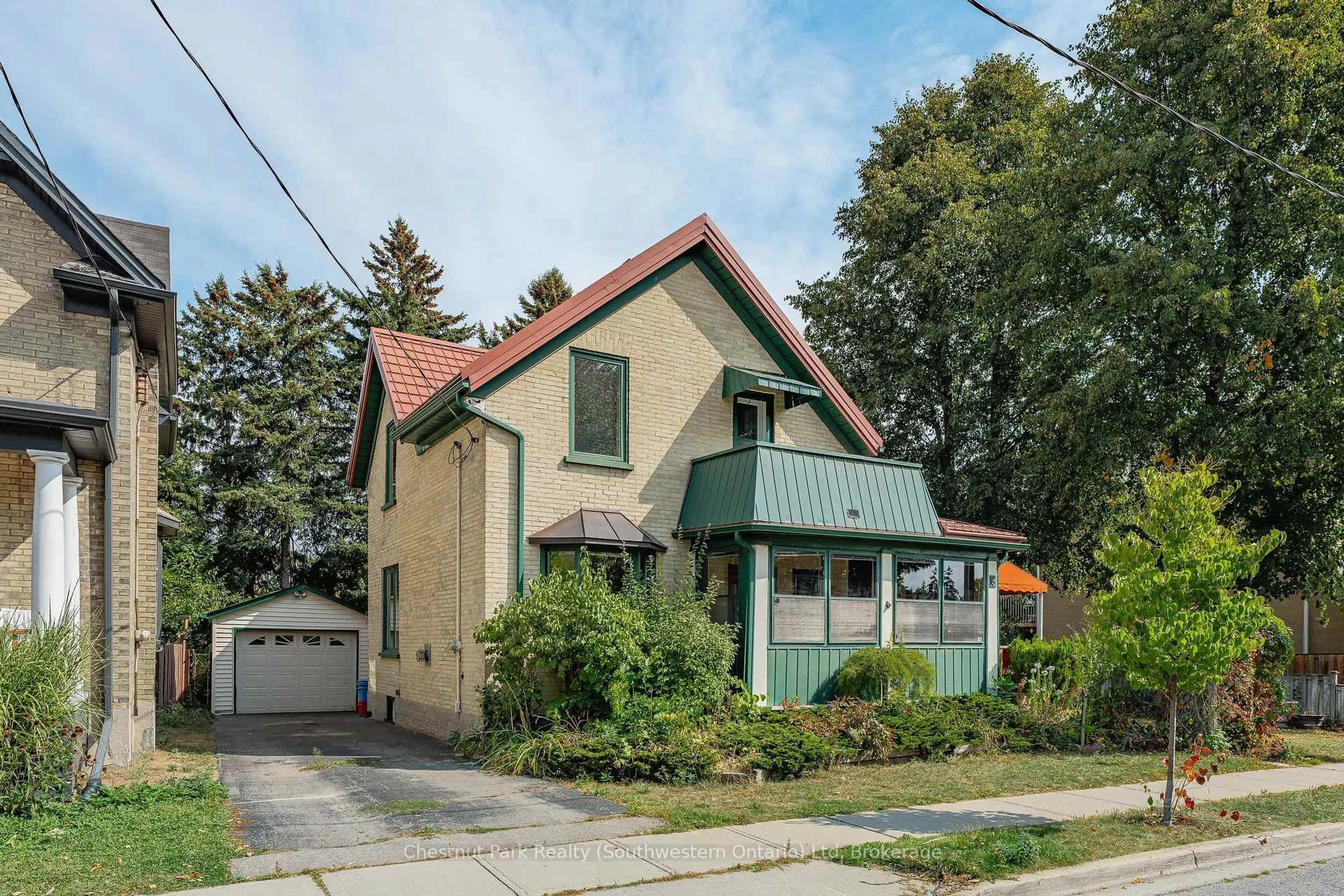 Unknown for 6 THERESA St, Kitchener Ontario N2G 1M1