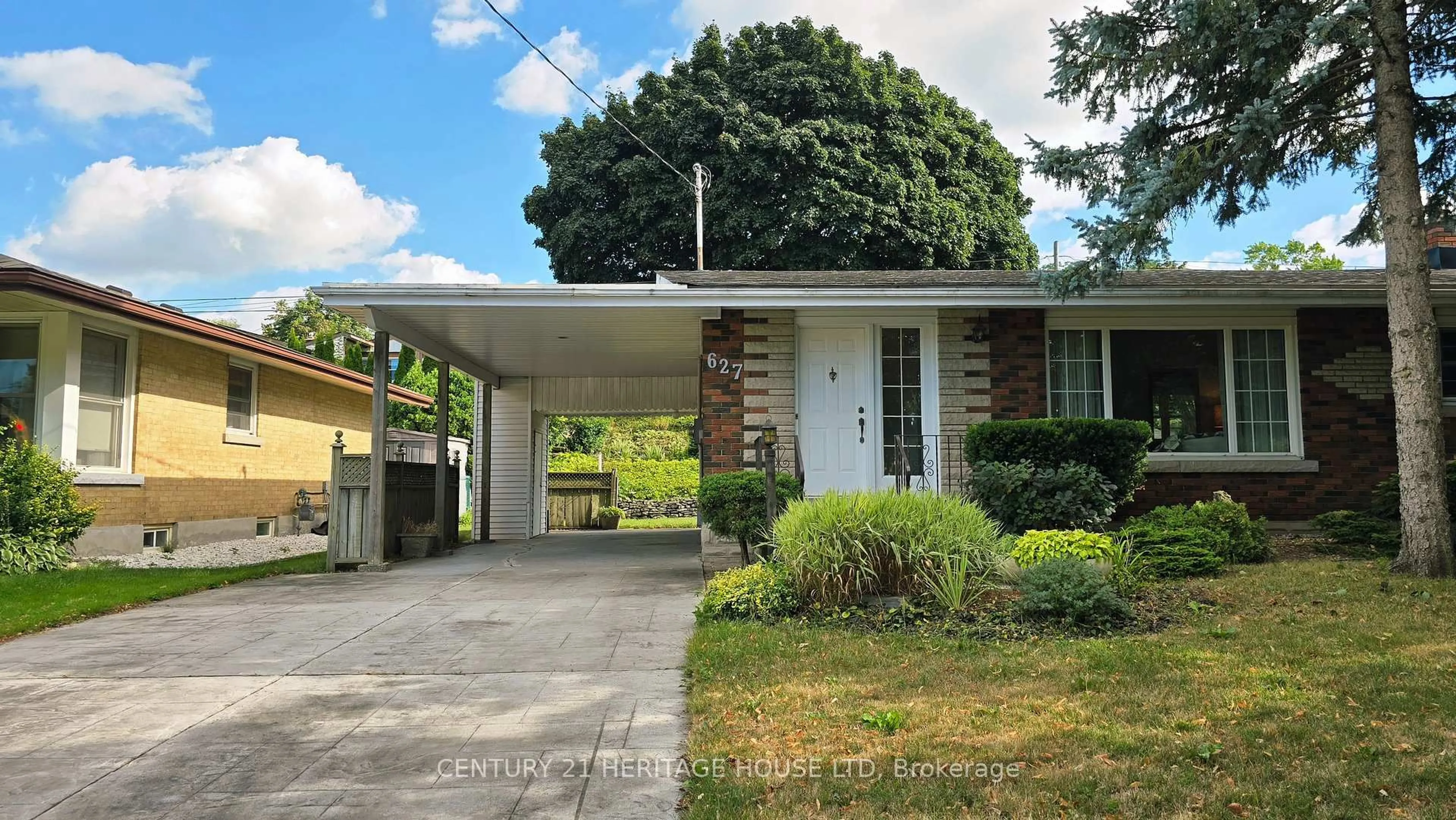 Unknown for 627 Krug St, Kitchener Ontario N2B 1L9