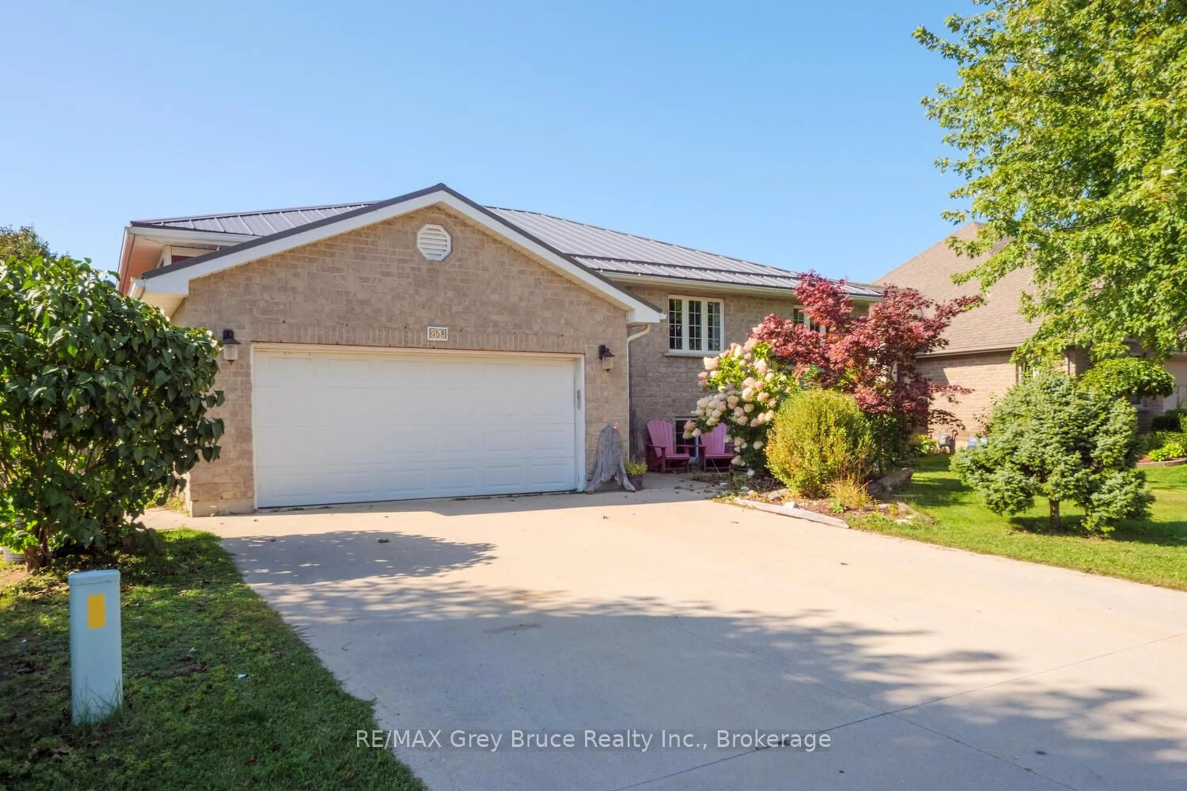 Unknown for 958 Highland St, Saugeen Shores Ontario N0H 2C2