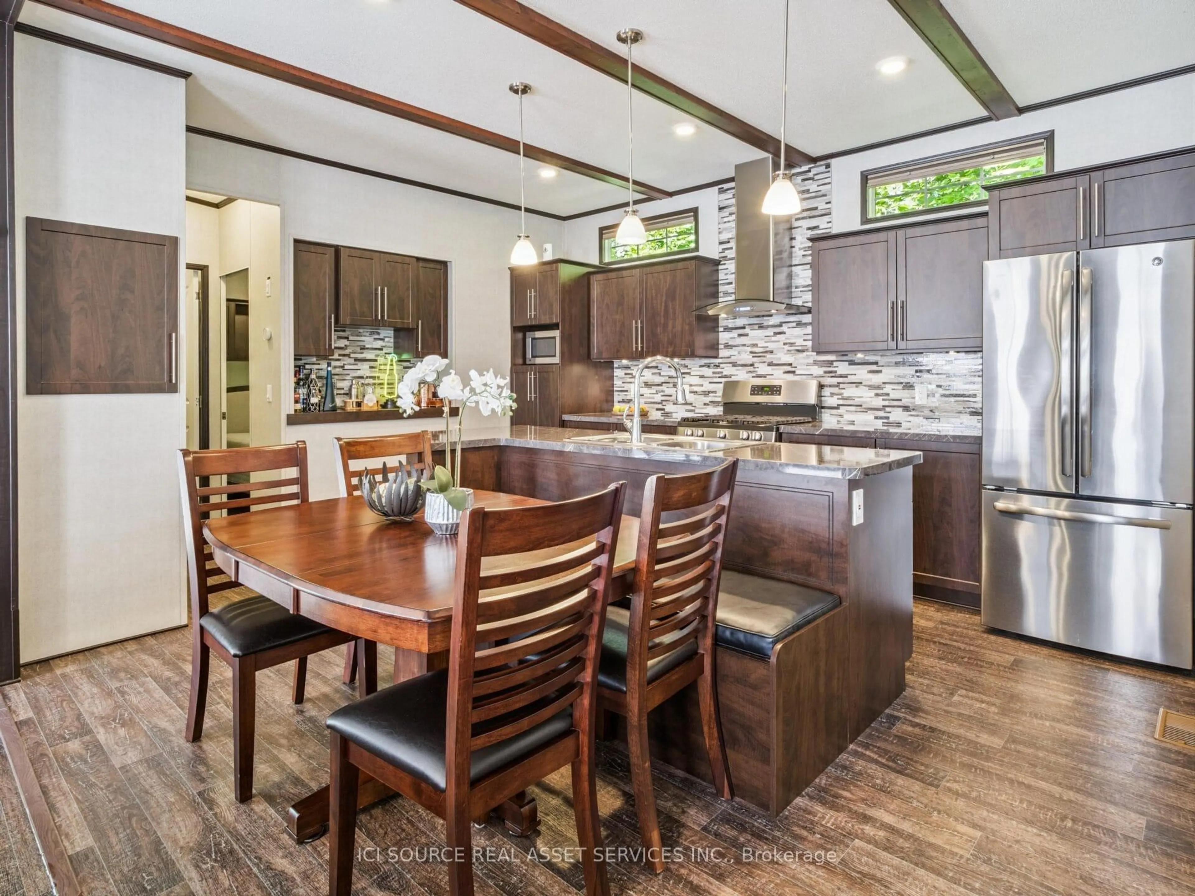 Open concept kitchen, unknown for 1082 Shamrock Marina Rd #SMR192, Gravenhurst Ontario P0E 1N0