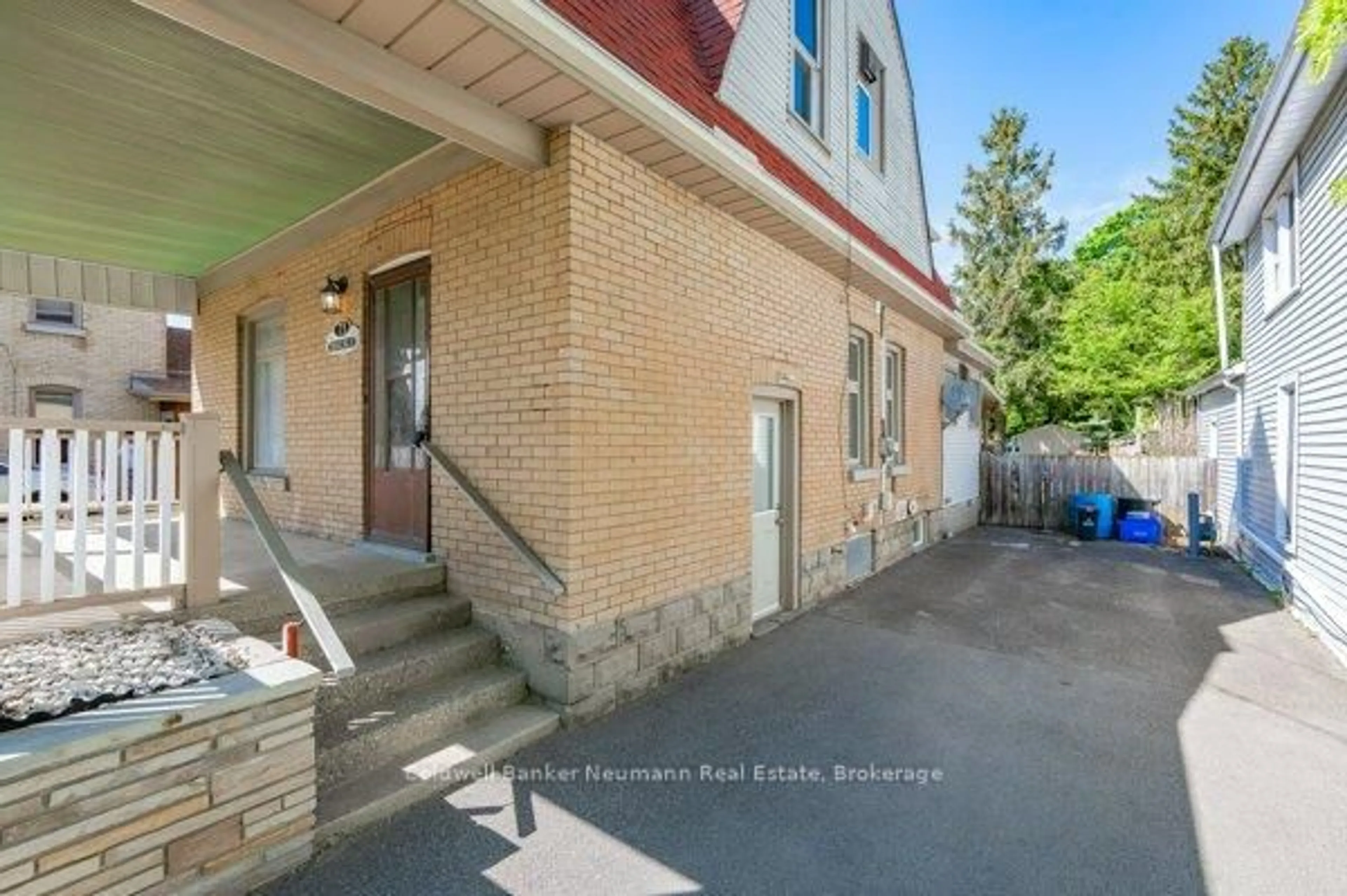 Unknown for 73 Terrace Hill St, Brantford Ontario N3R 1G2