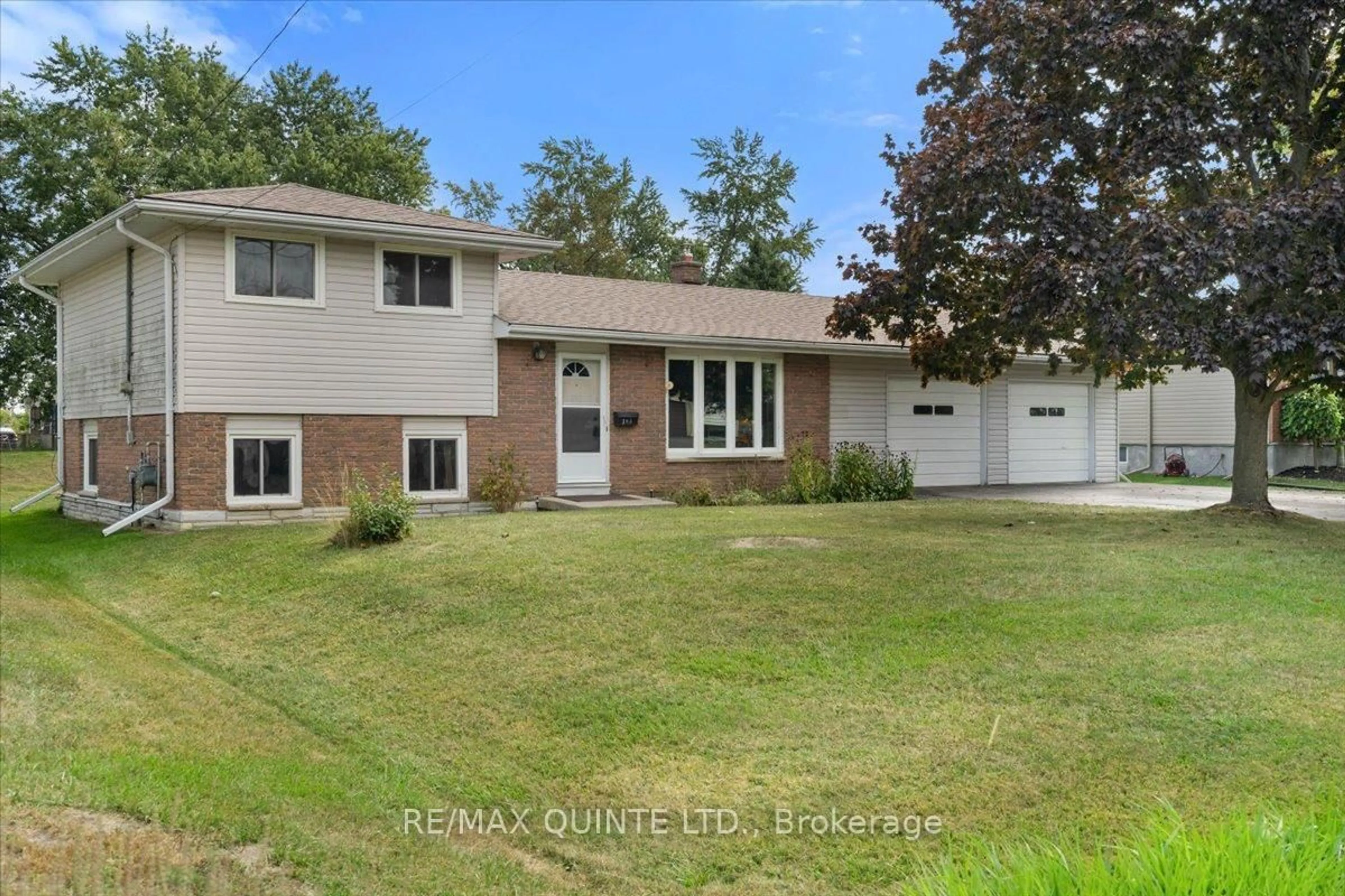 Unknown for 318 Montrose Rd, Quinte West Ontario K8R 1A9