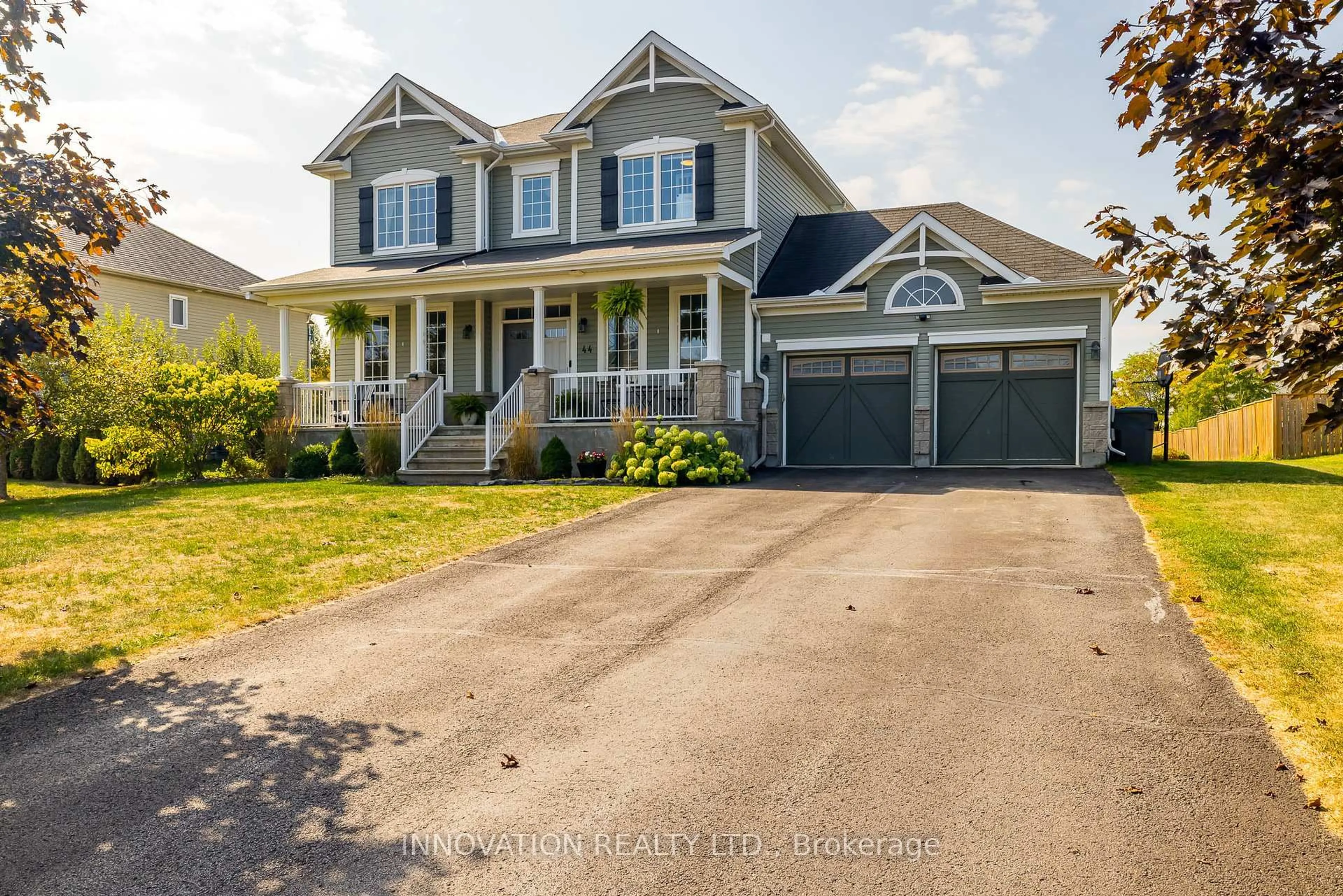Home with vinyl exterior material, street for 44 White Tail Dr, Almonte Ontario K0A 1A0