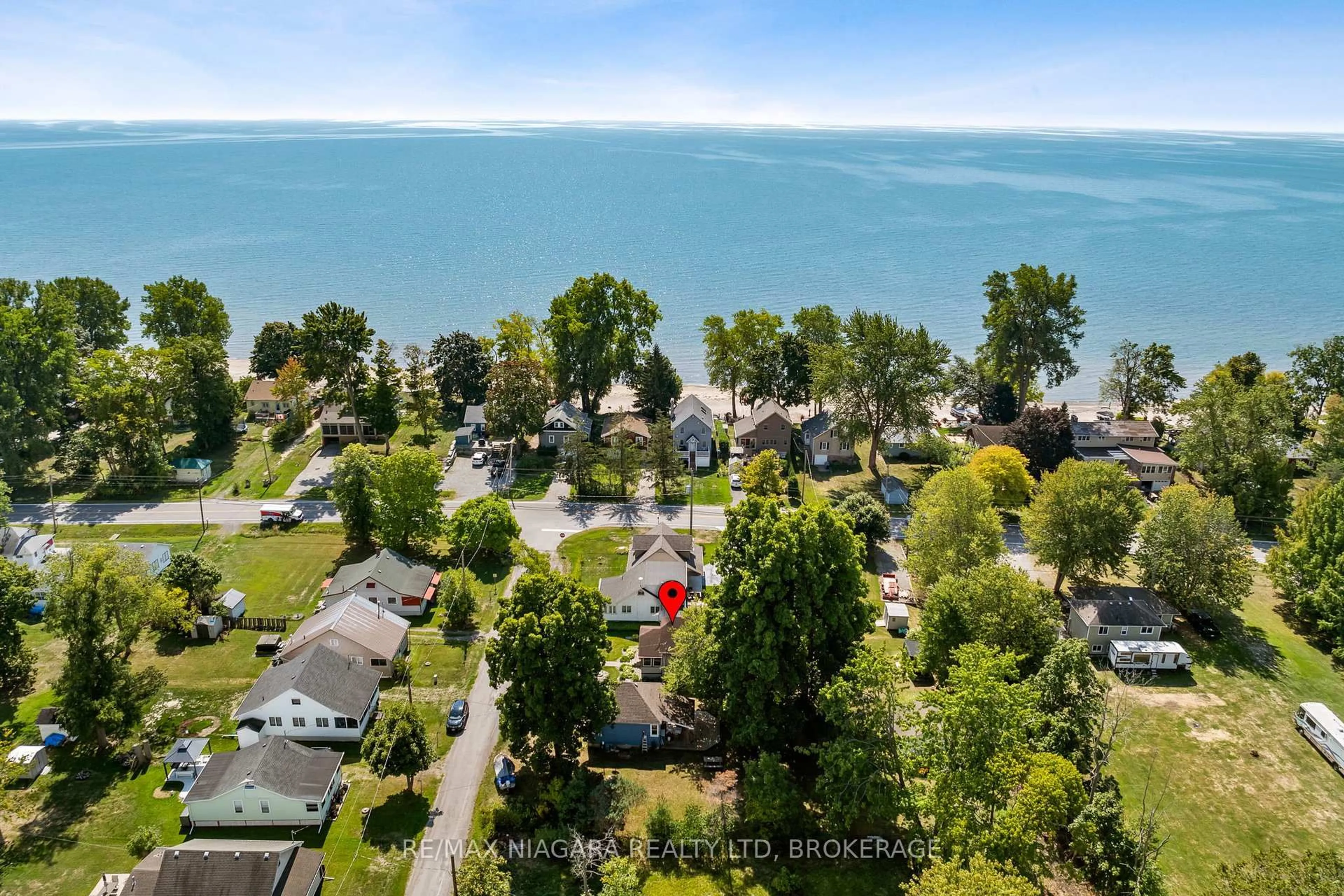 A pic from outside/outdoor area/front of a property/back of a property/a pic from drone, water/lake/river/ocean view for 12642 Campbell Rd, Wainfleet Ontario L0S 1V0