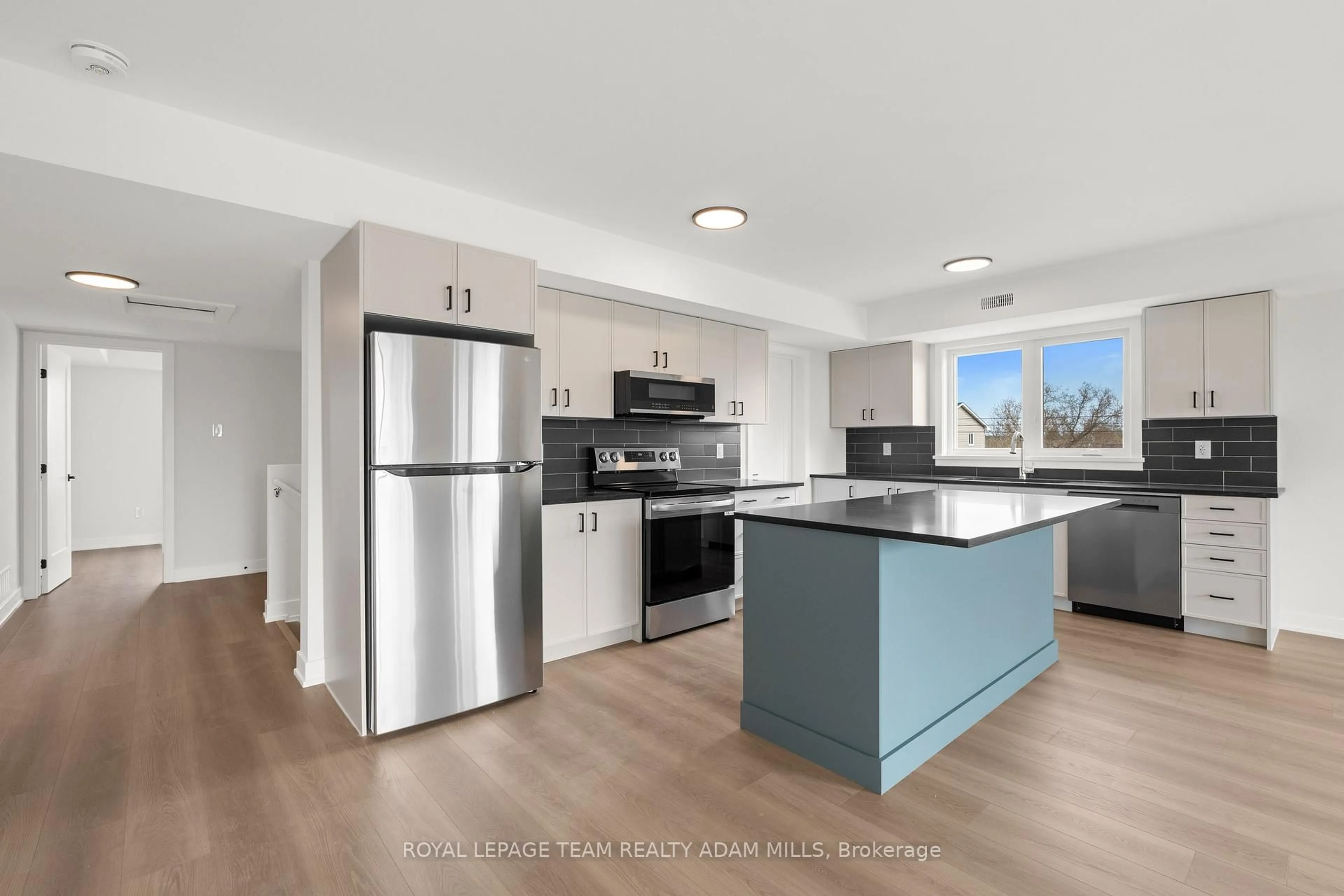 Open concept kitchen, unknown for 201-203 Teskey St, Almonte Ontario K0A 1A0