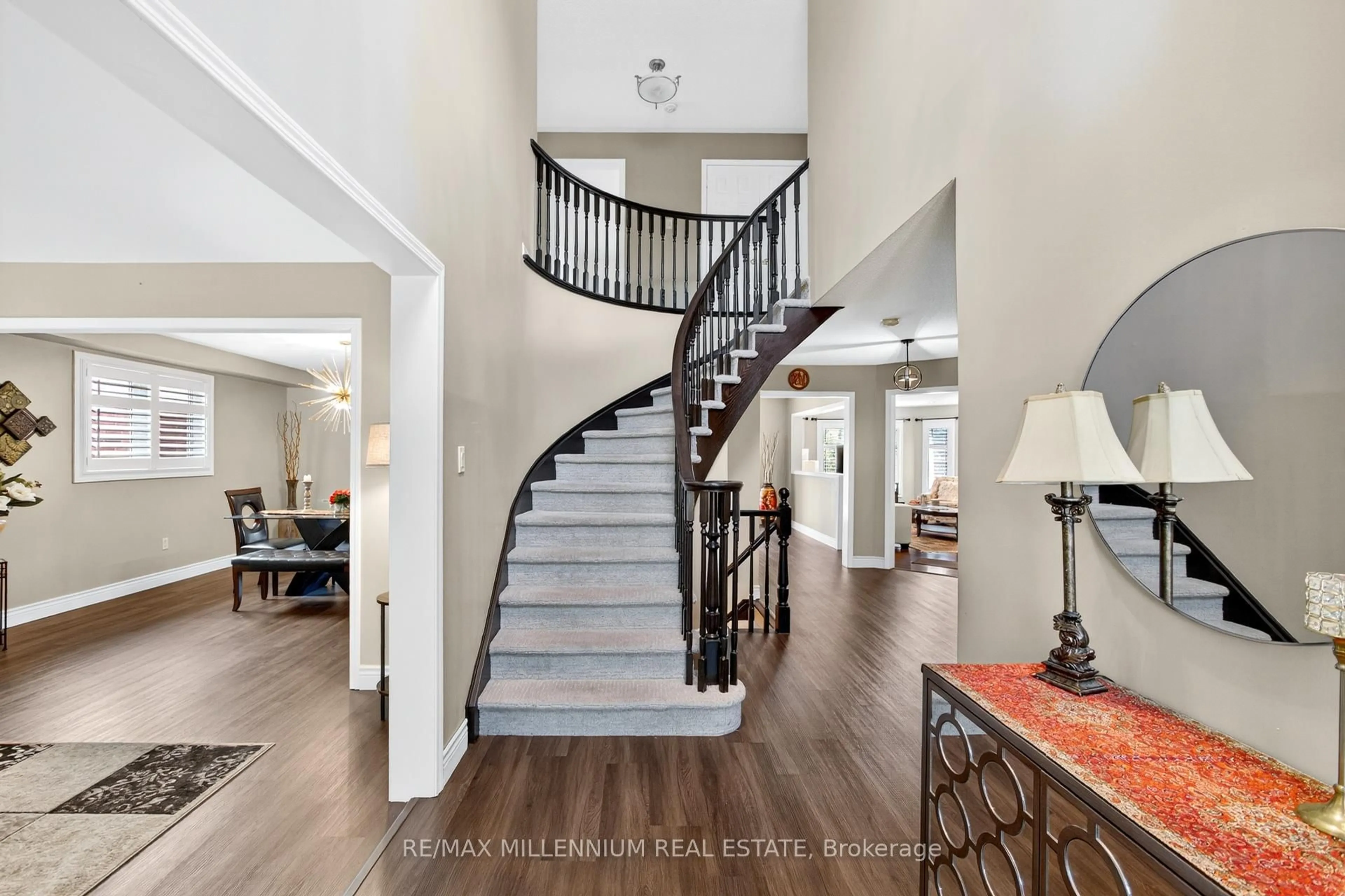 Unknown for 52 Canning Cres, Cambridge Ontario N1T 1X2