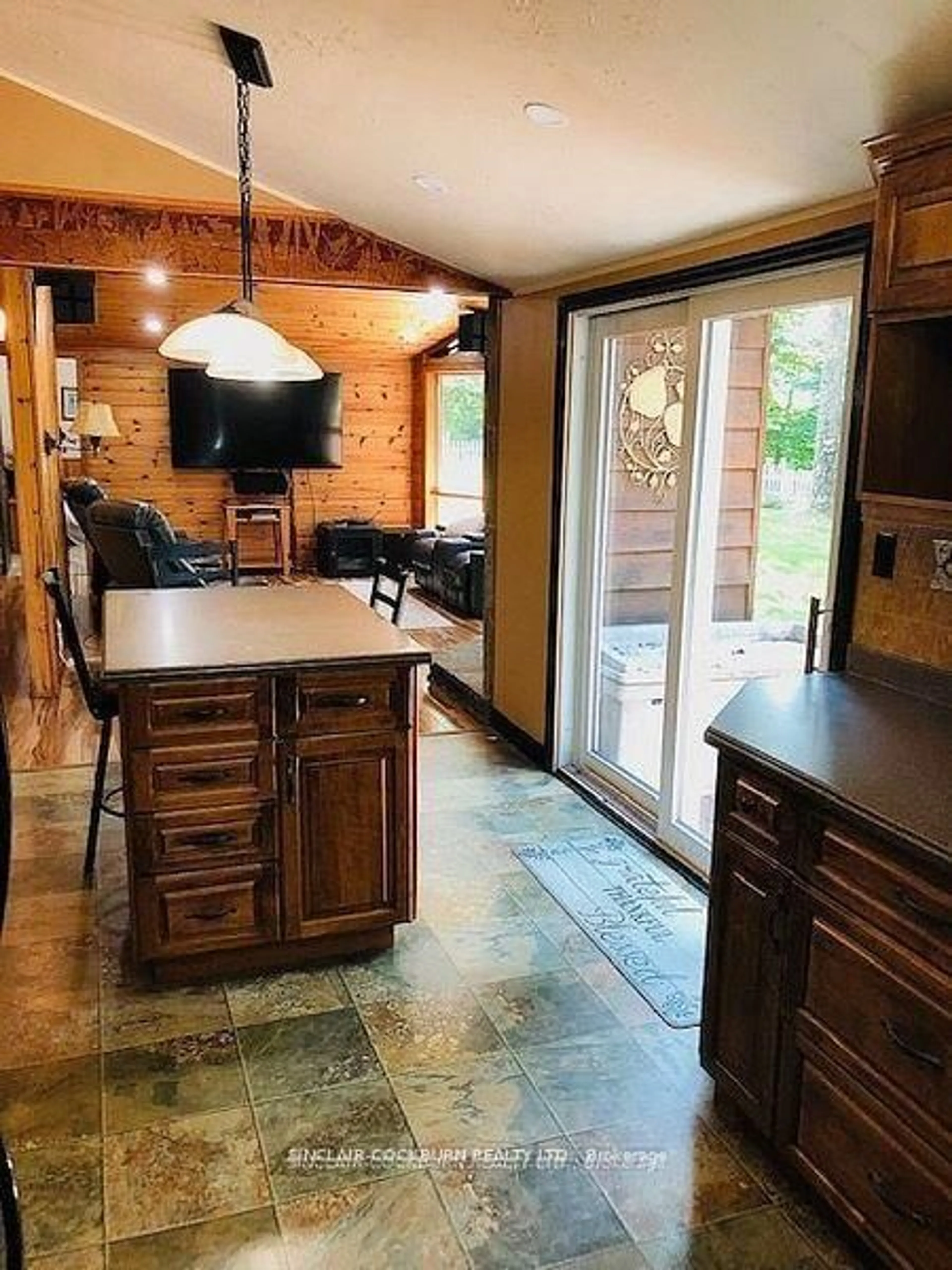 Unknown for 1238 Carlsmount Rd, Bracebridge Ontario P1L 1X1