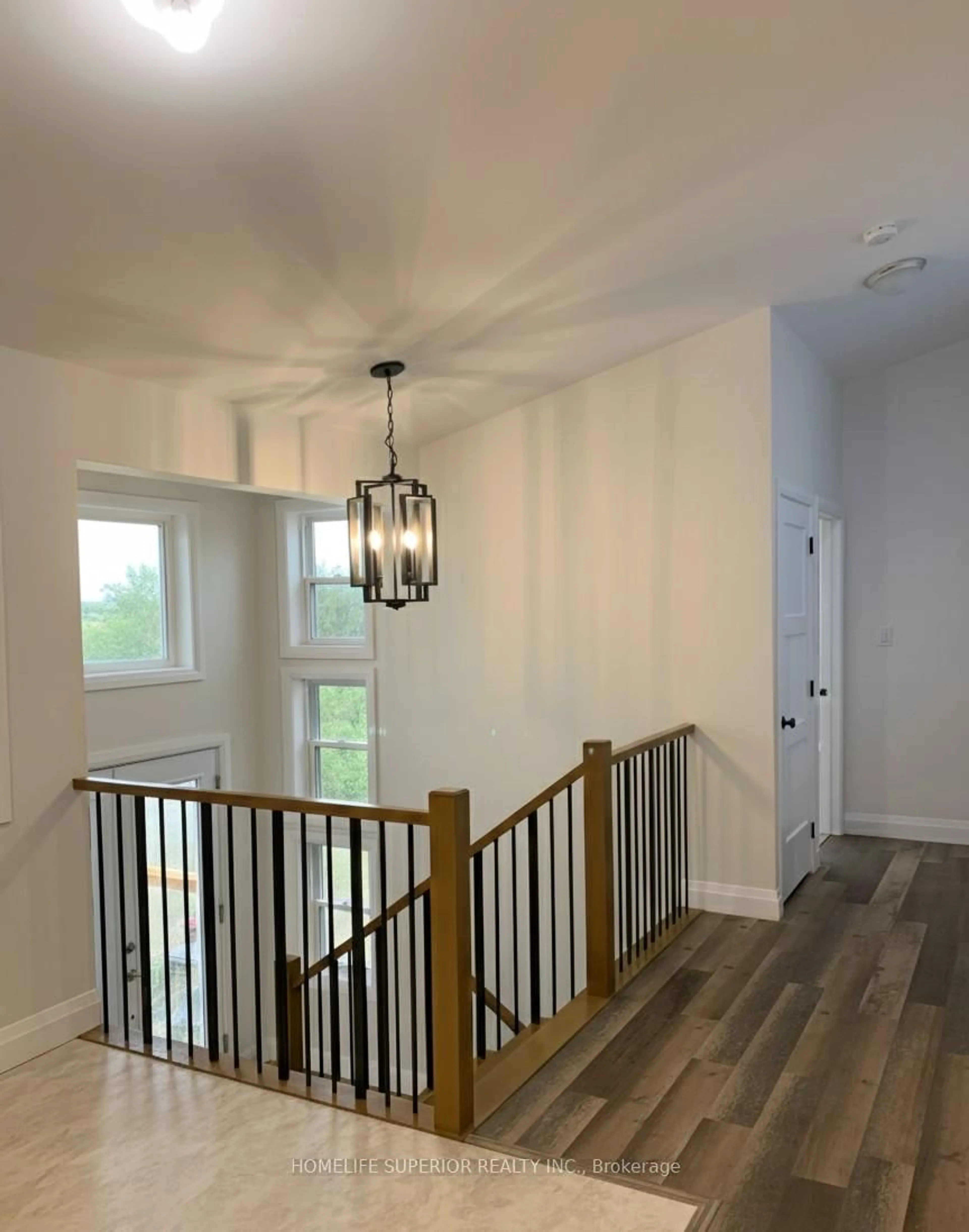 Indoor entryway for 16213 Highway 62, Madoc Ontario K0K 1Y0