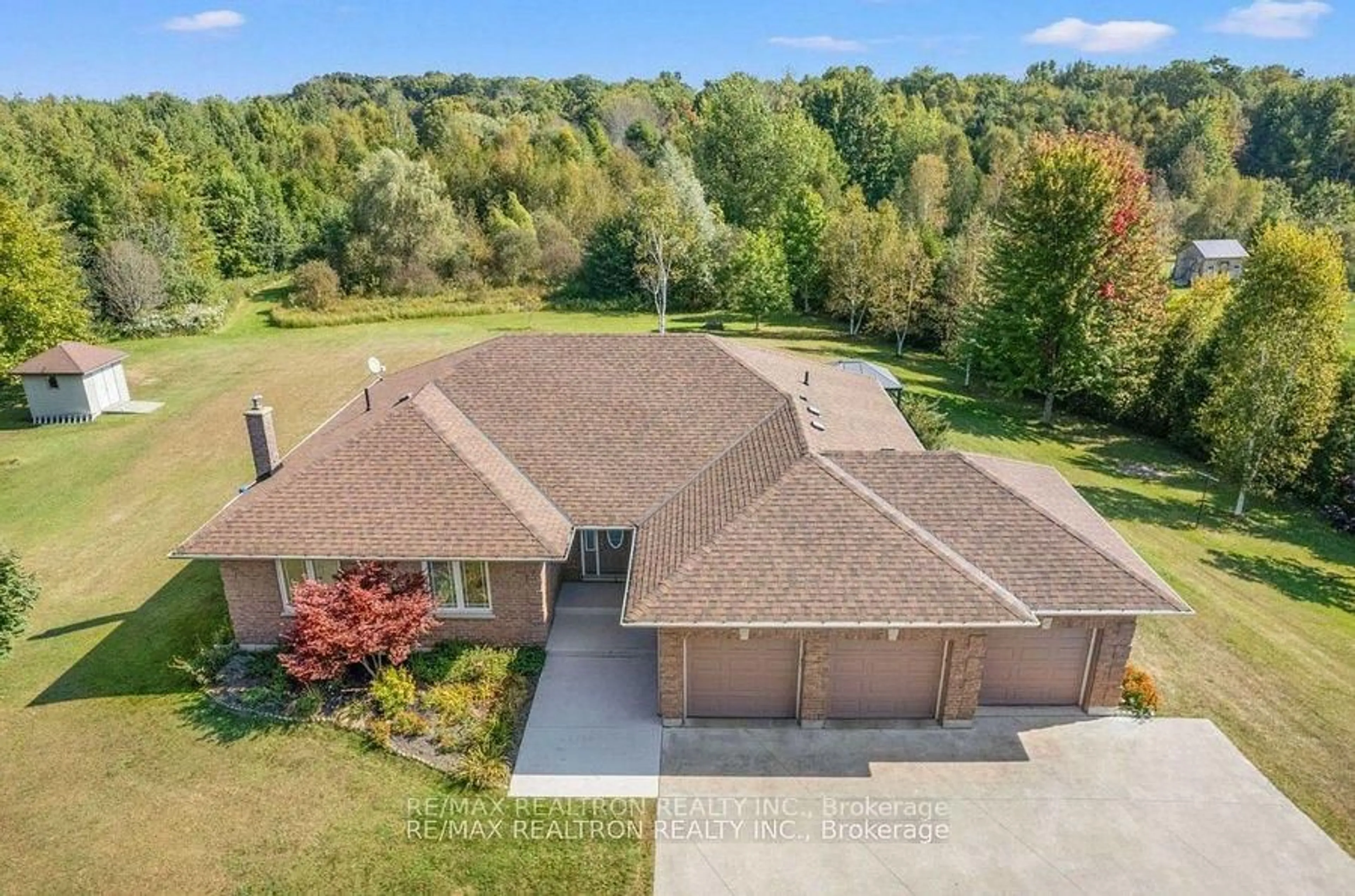 A pic from outside/outdoor area/front of a property/back of a property/a pic from drone, water/lake/river/ocean view for 393 Nawautin Dr, Alnwick/Haldimand Ontario K0K 2G0