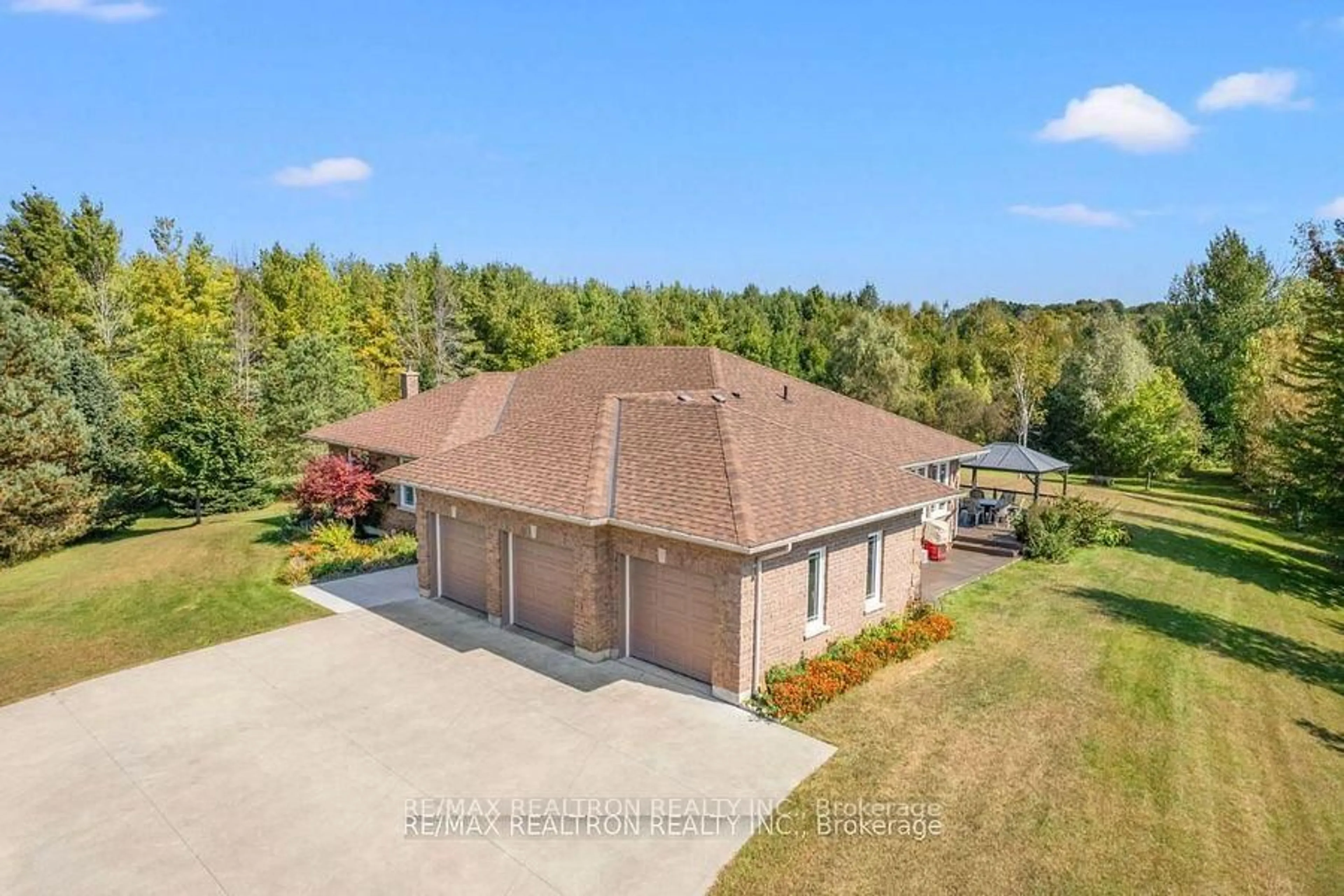 A pic from outside/outdoor area/front of a property/back of a property/a pic from drone, water/lake/river/ocean view for 393 Nawautin Dr, Alnwick/Haldimand Ontario K0K 2G0