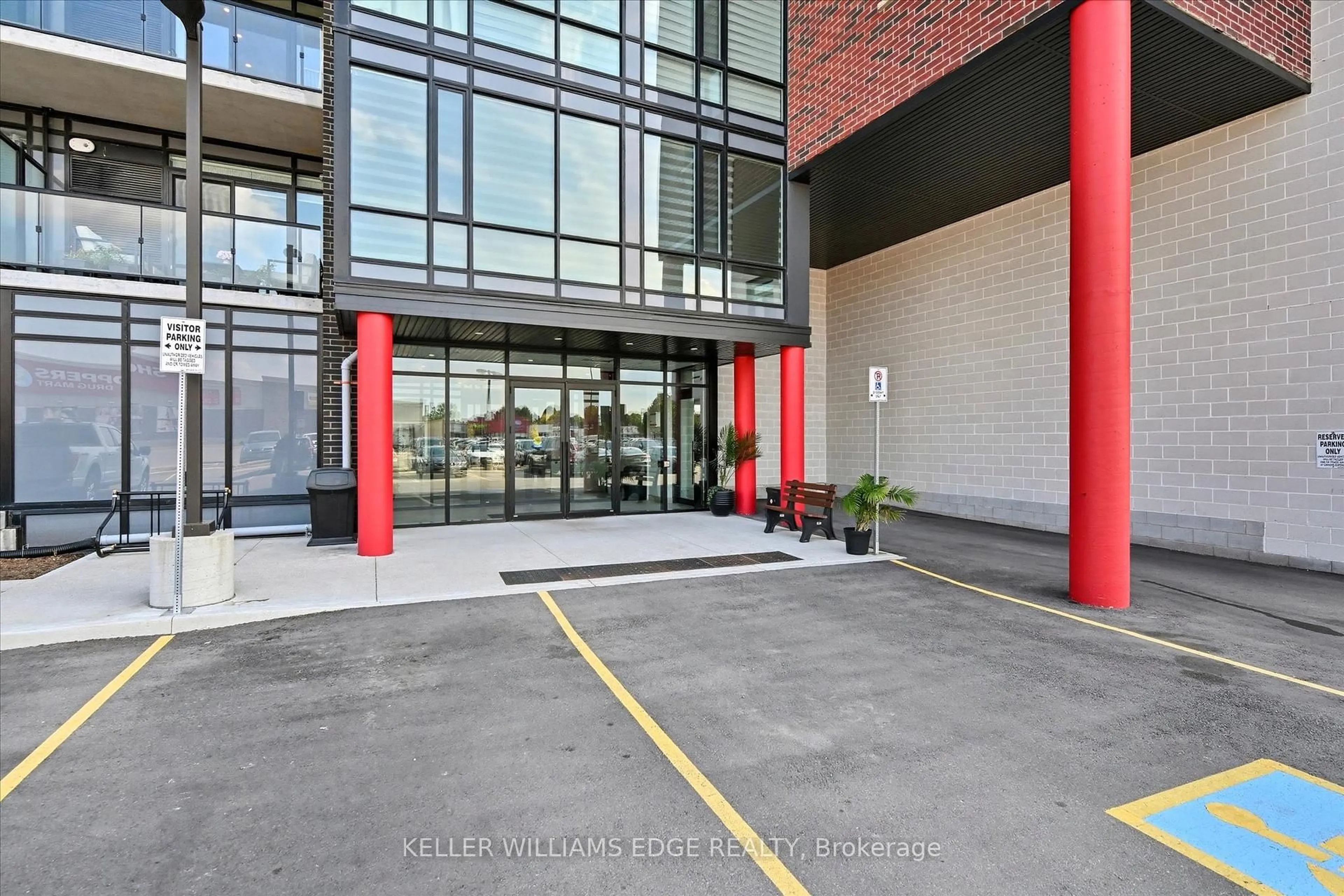 Indoor foyer for 5 HAMILTON St #510, Hamilton Ontario L8B 2A4