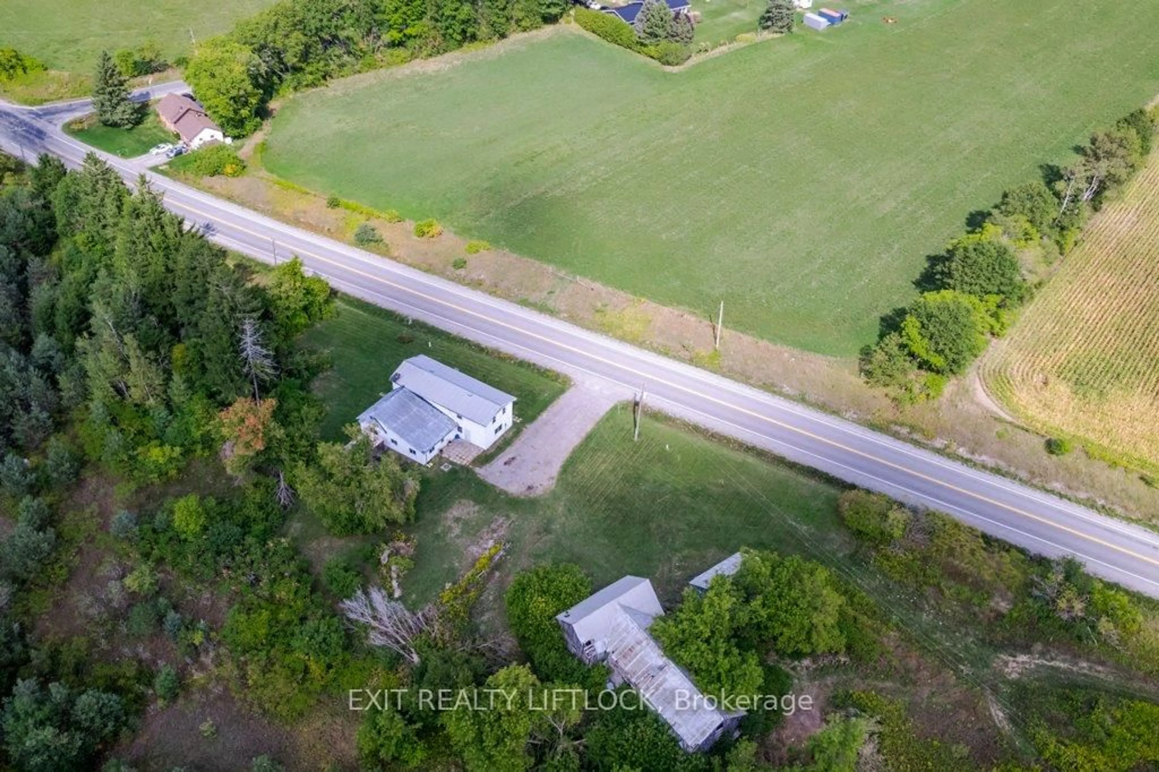 A pic from outside/outdoor area/front of a property/back of a property/a pic from drone, street for 194 County Rd 10, Cavan Monaghan Ontario L0A 1G0