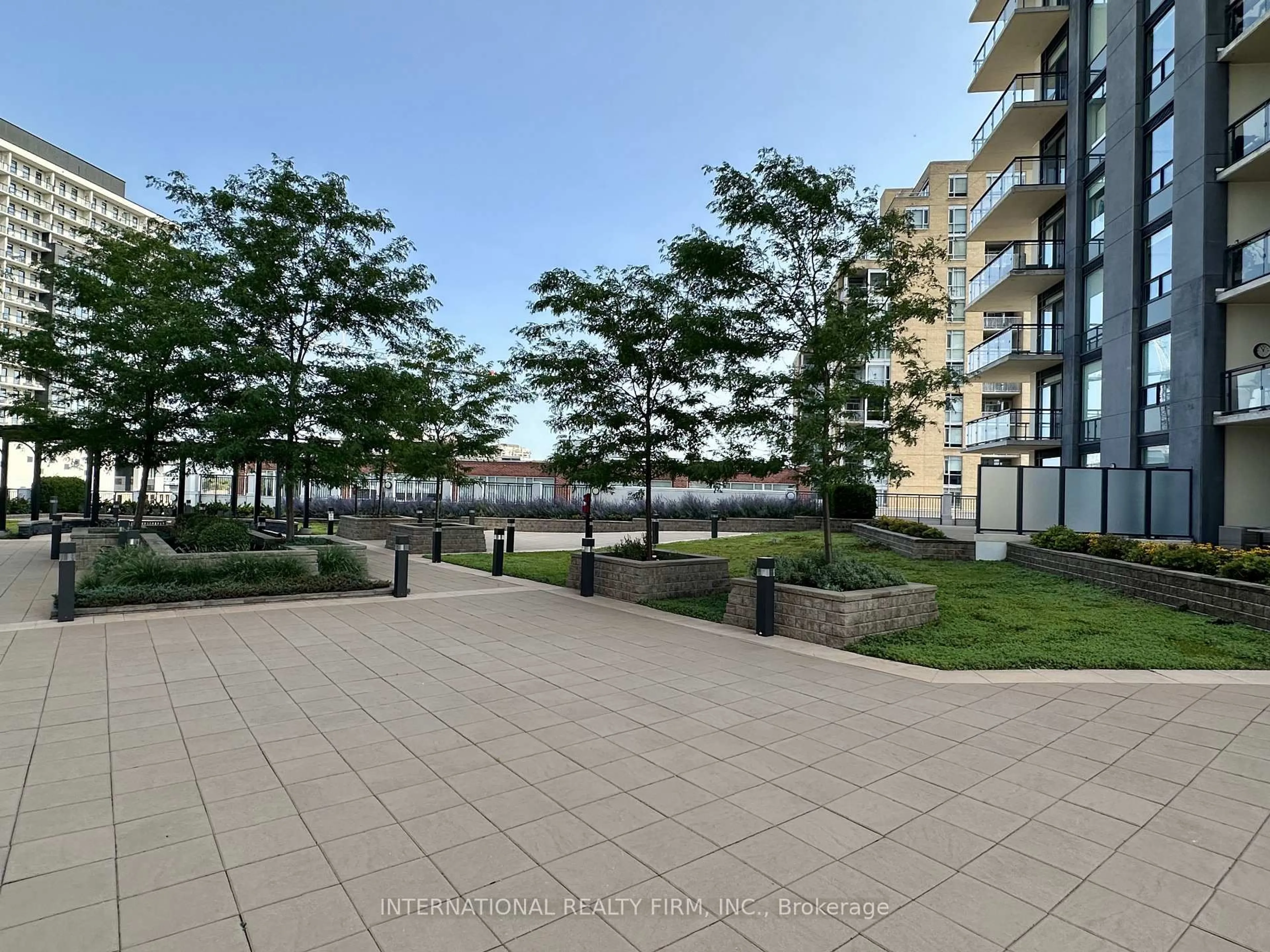 Unknown for 155 Caroline St, Waterloo Ontario N2L 0J8