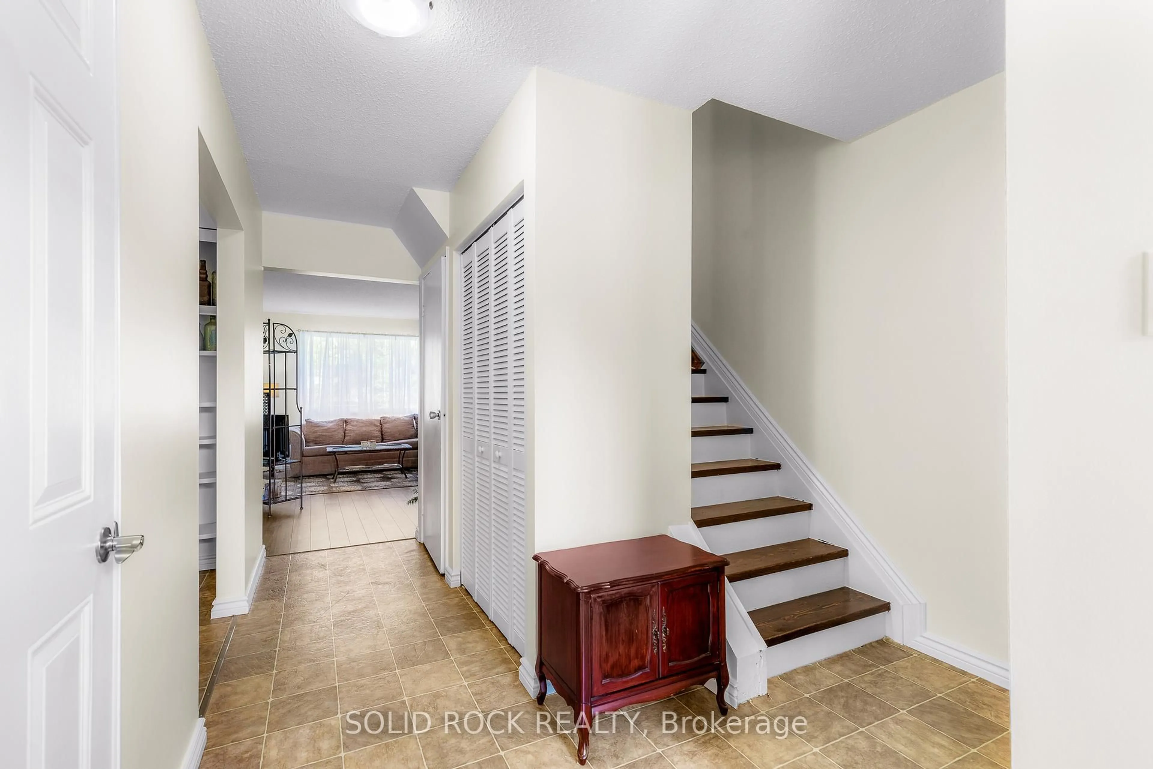 Unknown for 29 Windfield Cres, Kingston Ontario K7K 6G5