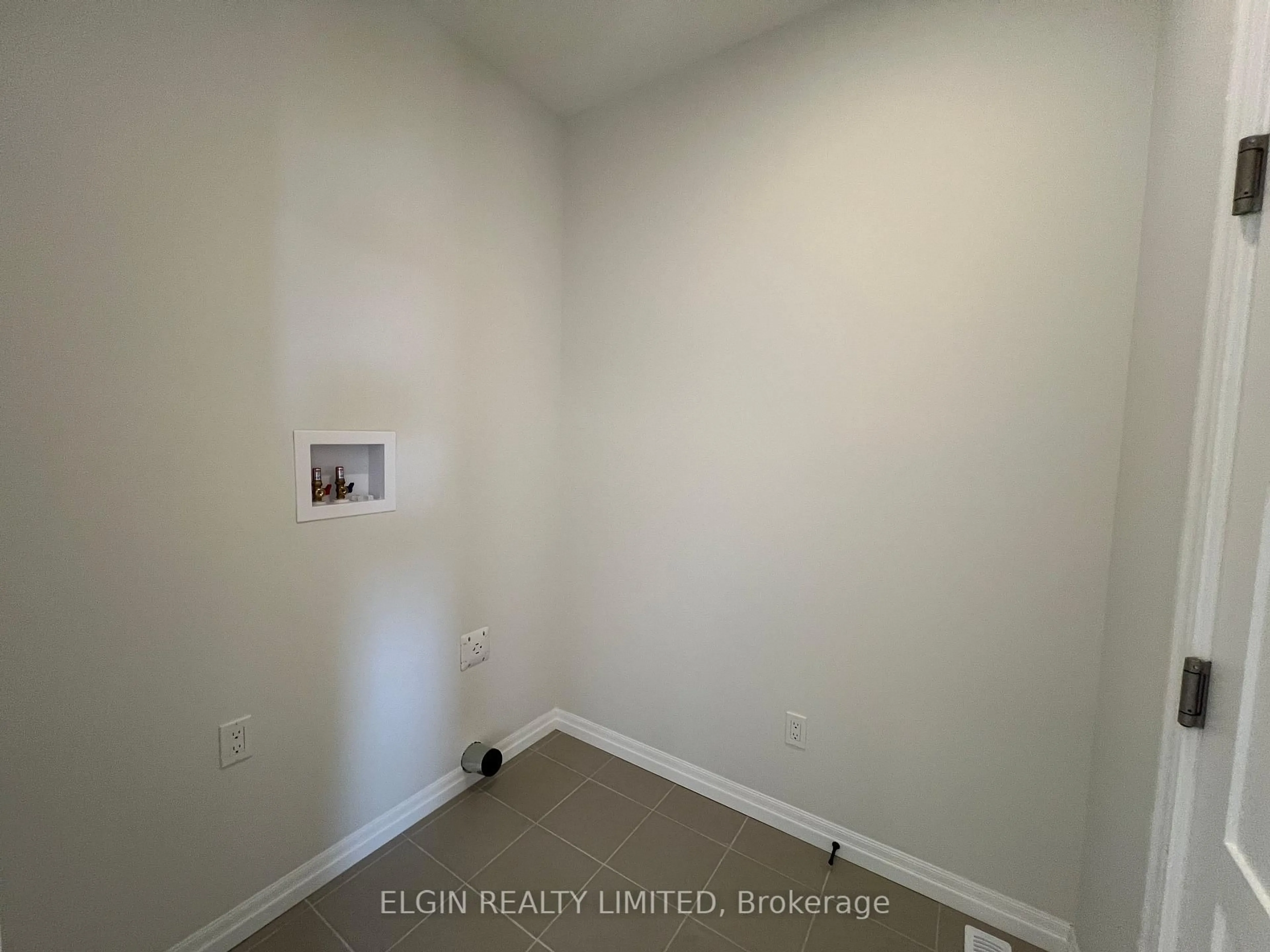 A pic of a room for 42197 McBain Line, Central Elgin Ontario N5P 0E4