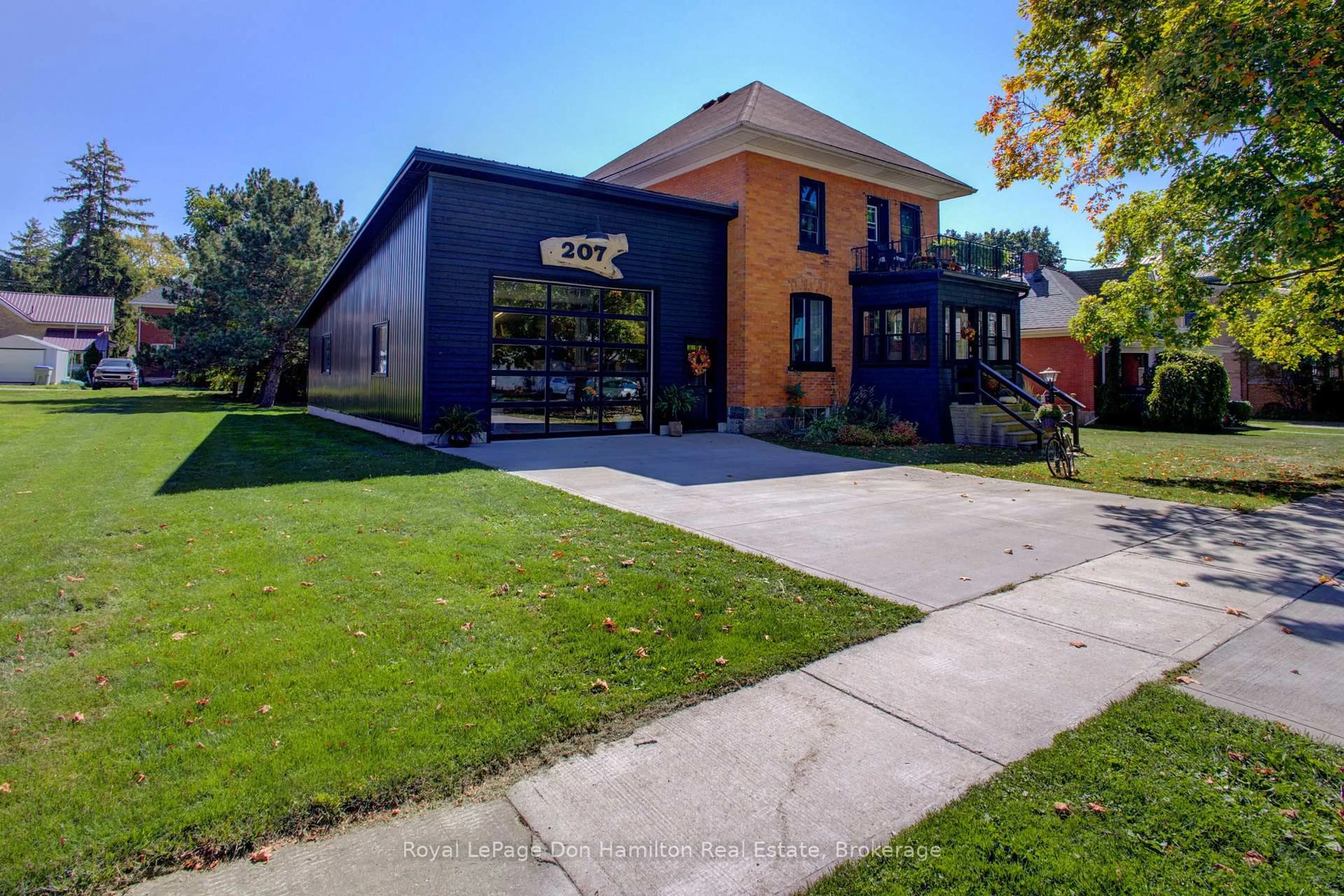 Unknown for 207 King St, North Perth Ontario N0G 1B0