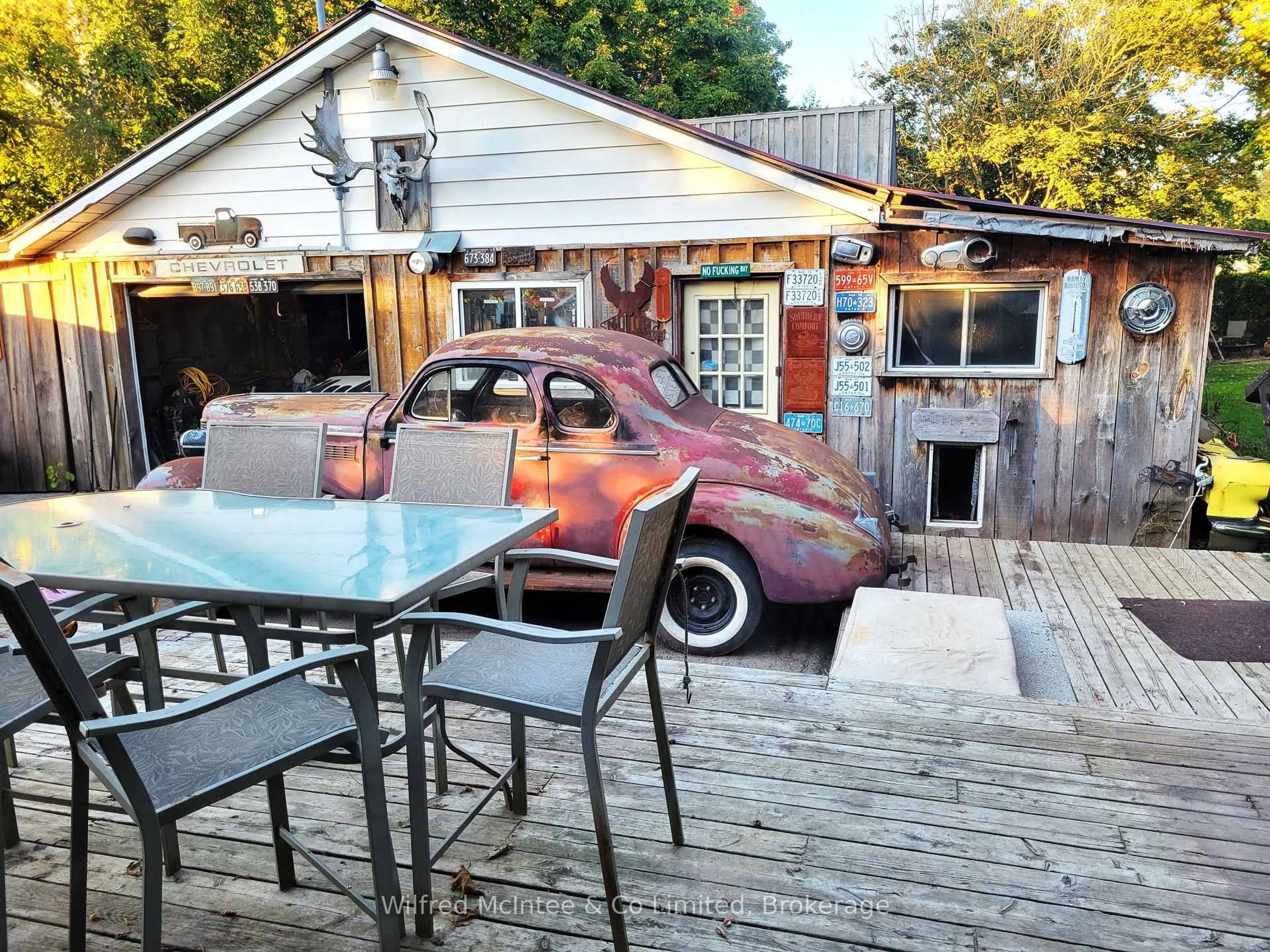 Patio, street for 370 Foster St, Wellington North Ontario N0G 2L1