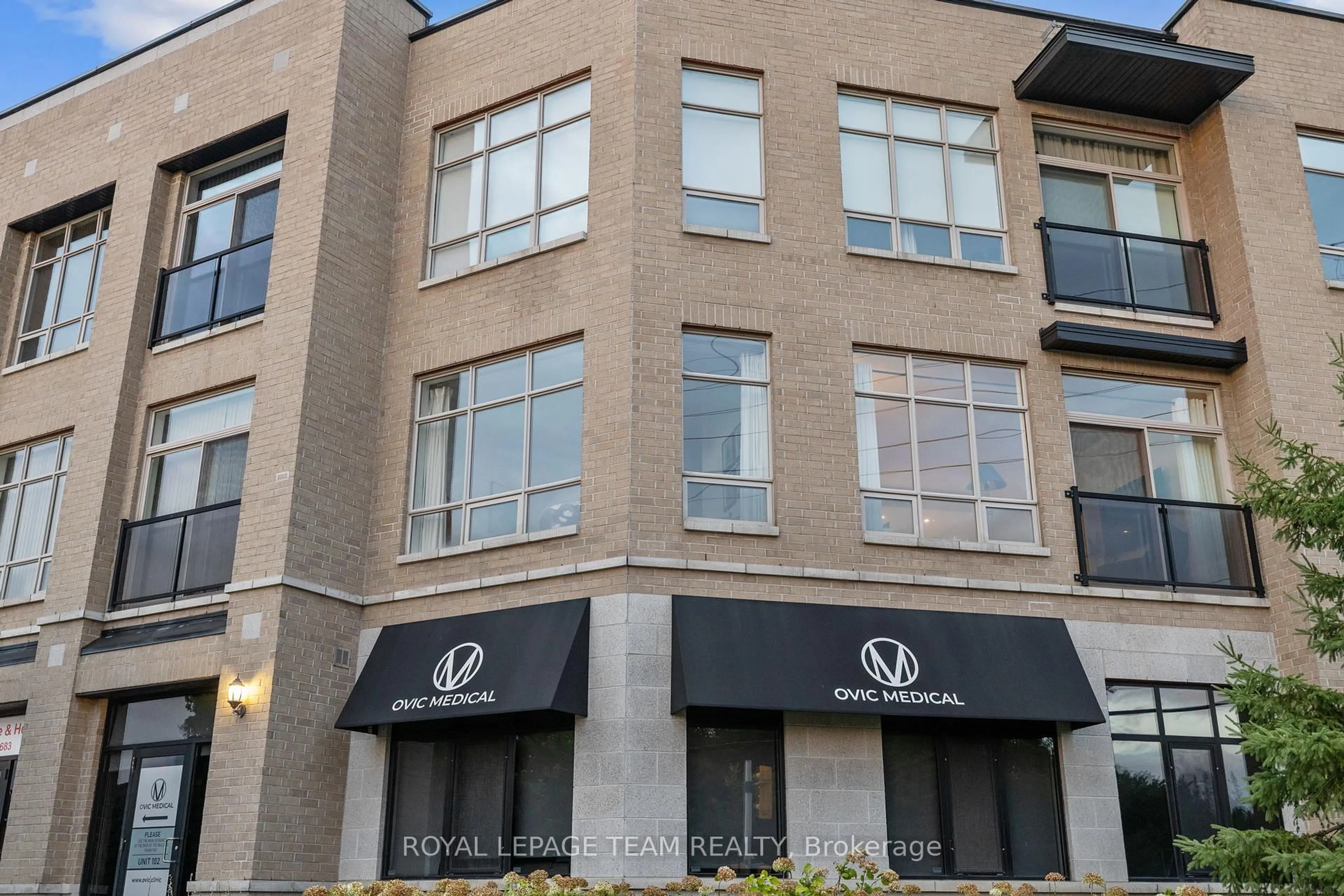 Unknown for 500 Claridge Dr #203, Ottawa Ontario K2J 3G5