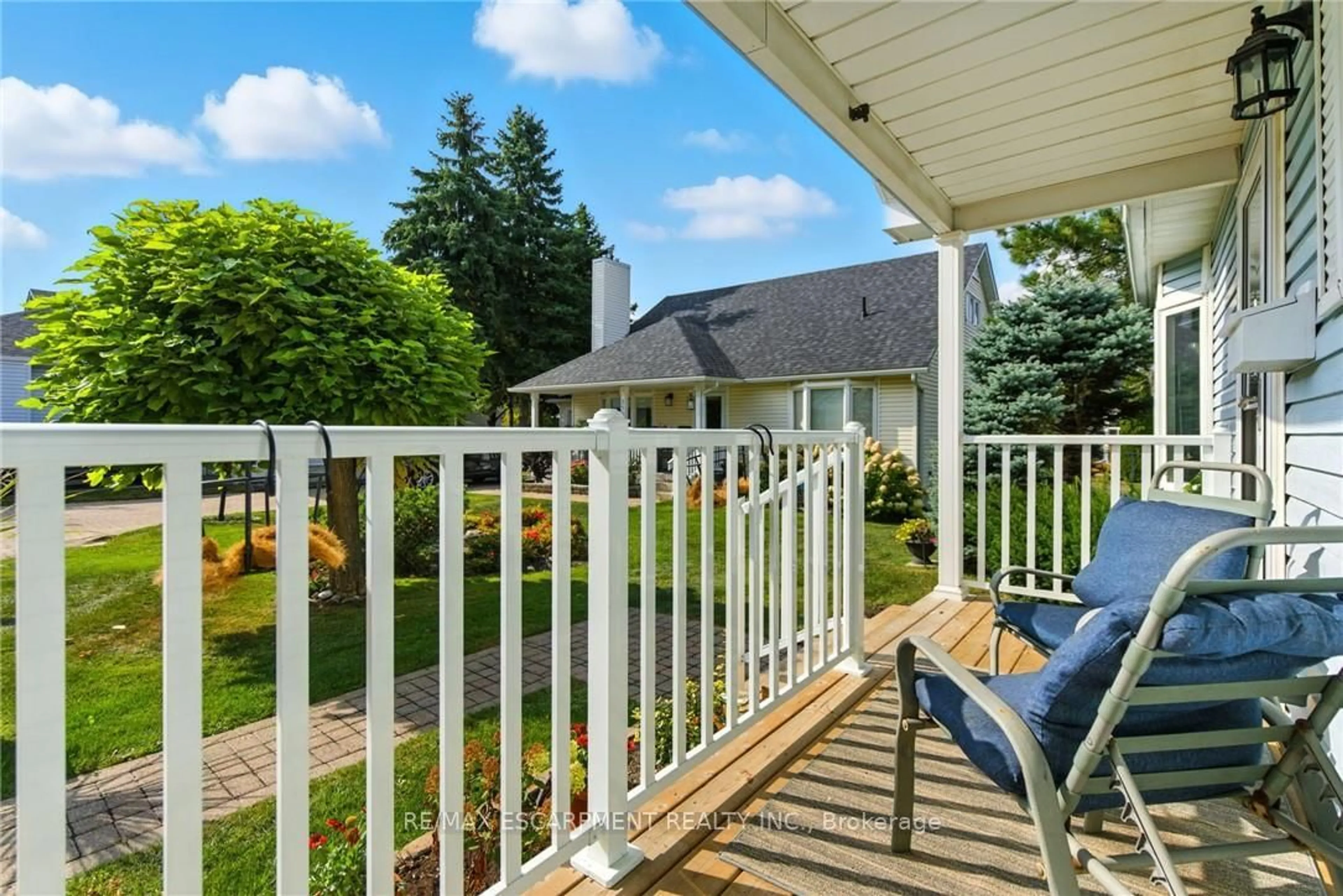 Patio, water/lake/river/ocean view for 360 Silverbirch Blvd, Hamilton Ontario L0R 1W0