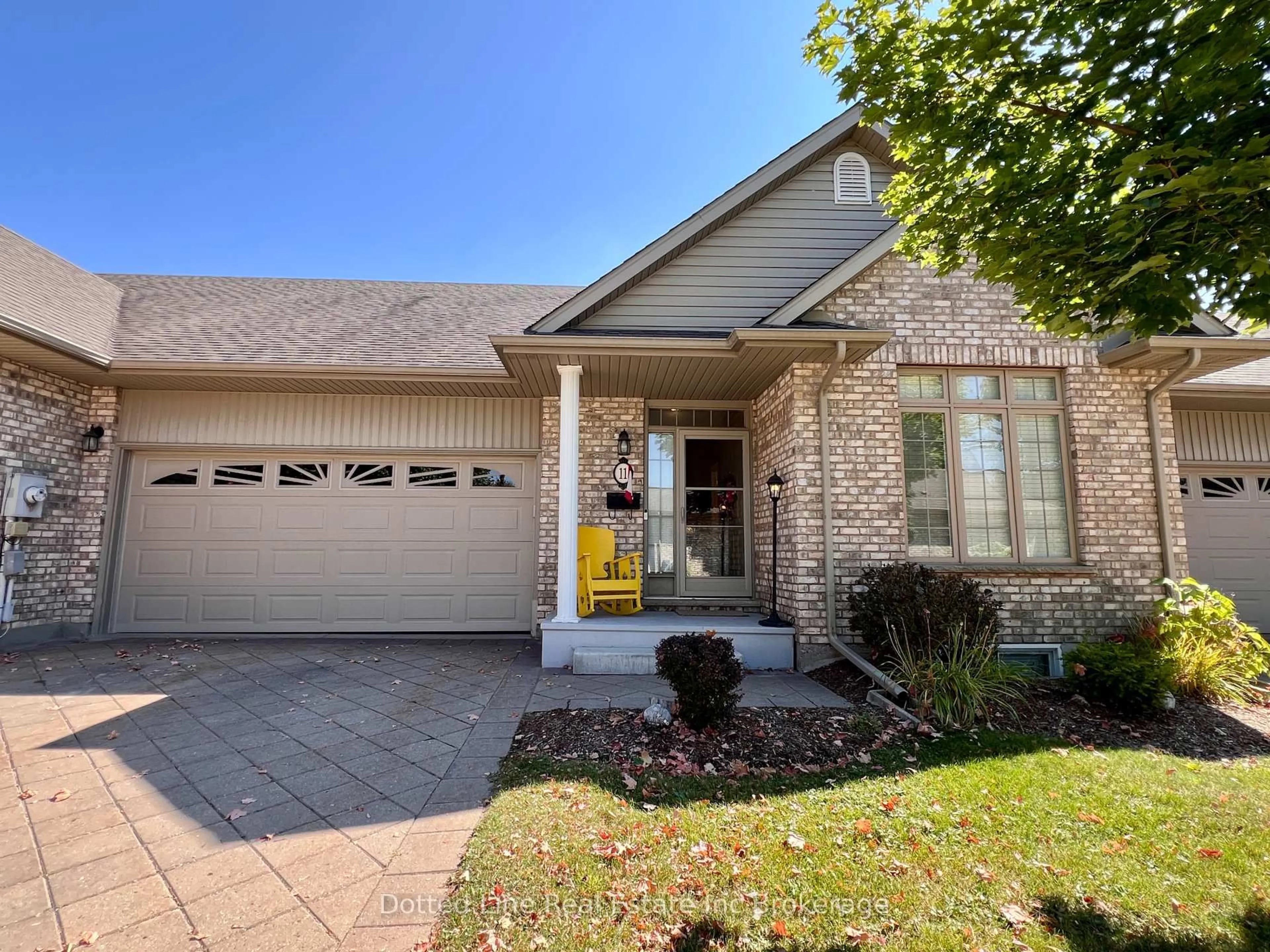 Home with brick exterior material, street for 500 Lakeview Dr #11, Woodstock Ontario N4T 1W4