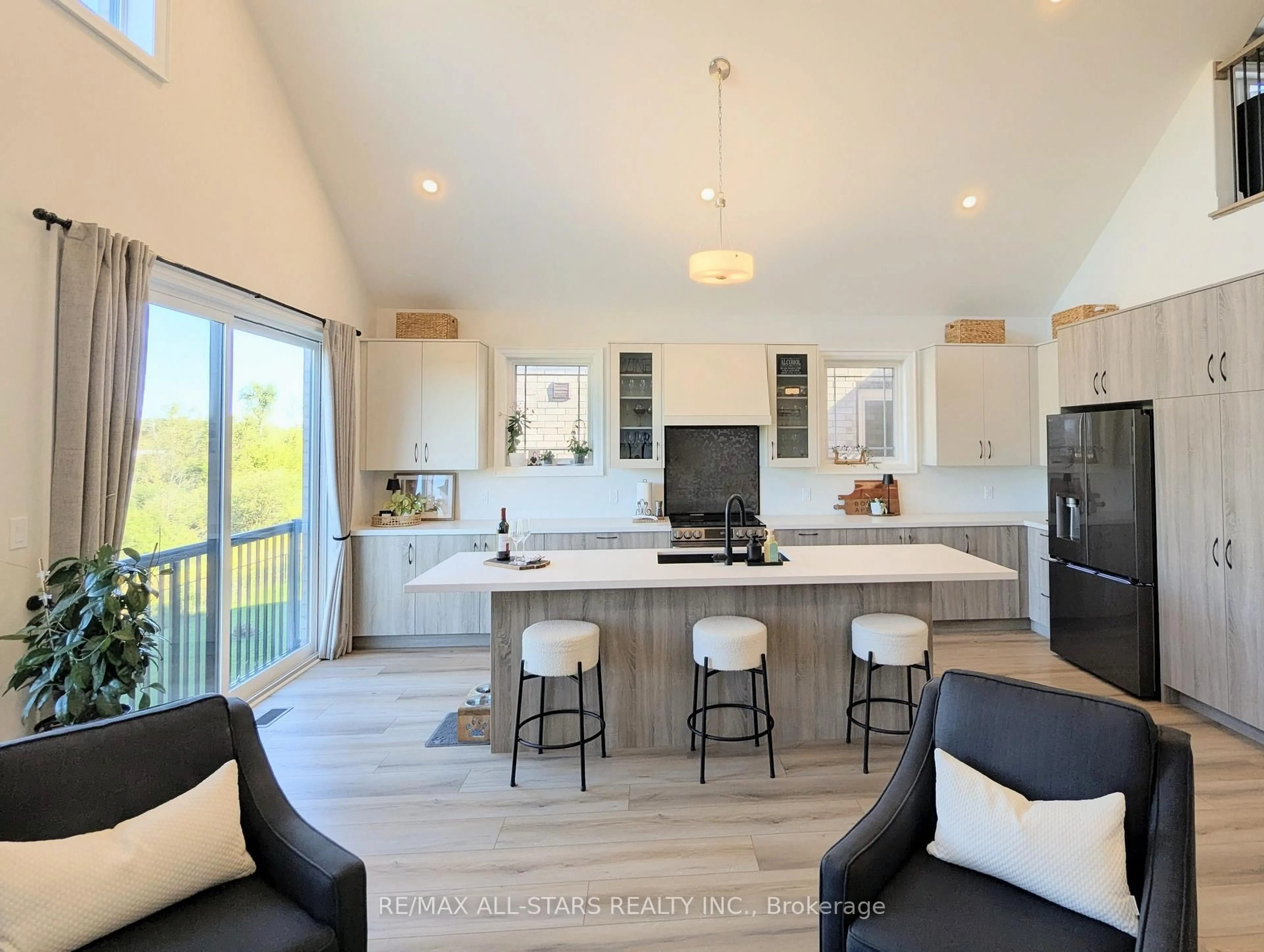 Open concept kitchen, unknown for 322 Cullen Tr, Peterborough Ontario K9H 0J9
