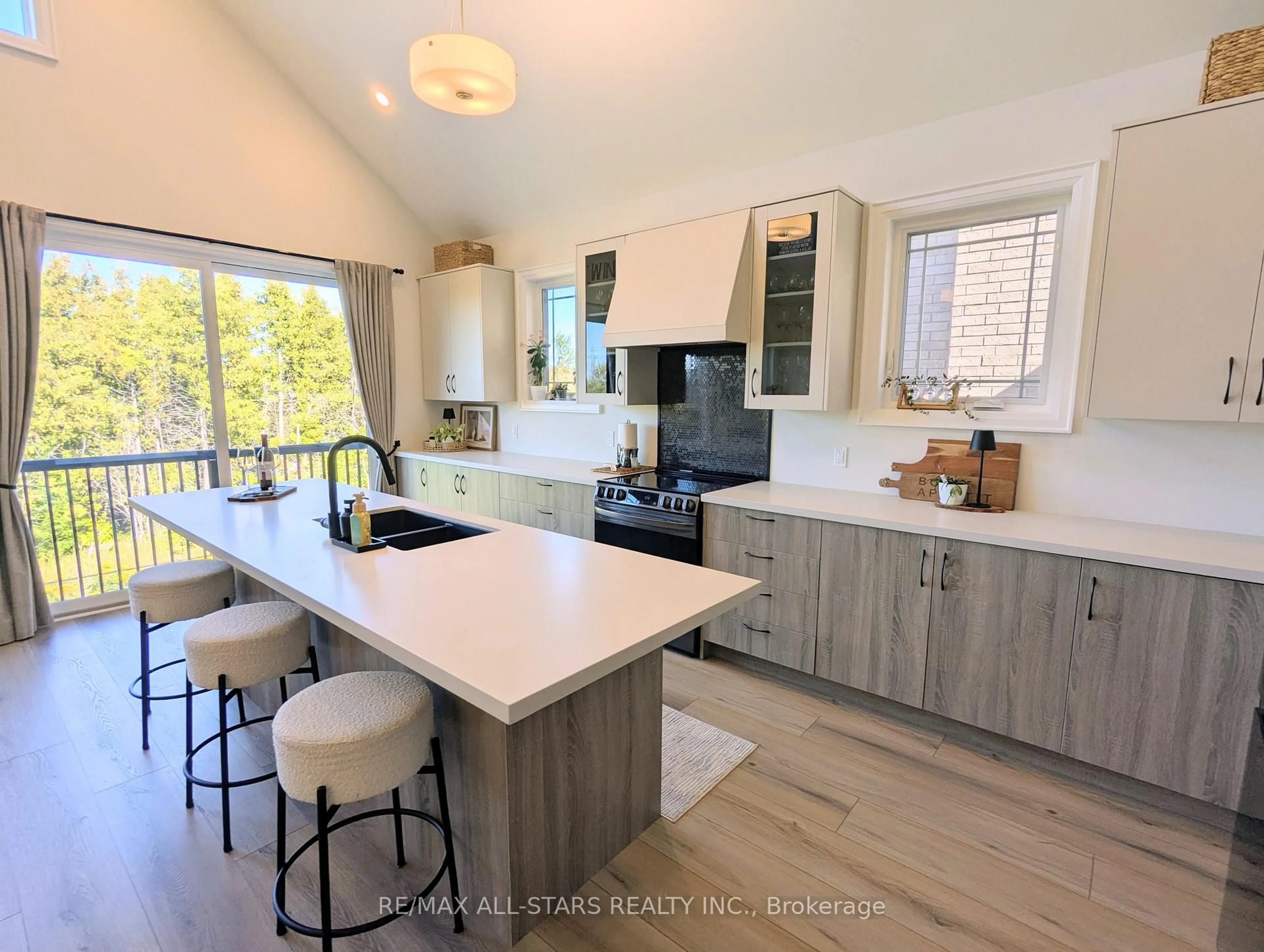Open concept kitchen, unknown for 322 Cullen Tr, Peterborough Ontario K9H 0J9