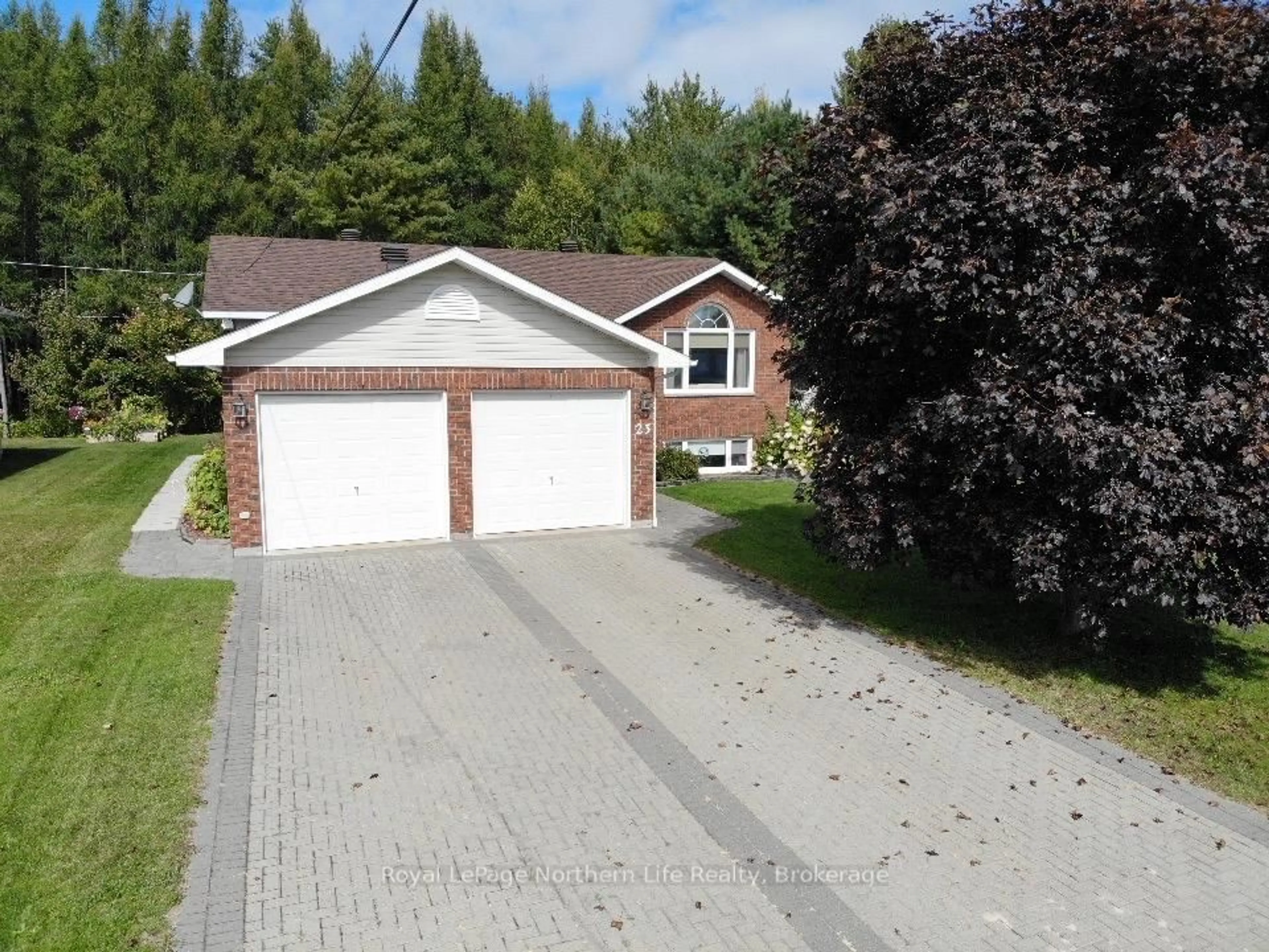 A pic from outside/outdoor area/front of a property/back of a property/a pic from drone, street for 23 Villeneuve Crt, West Nipissing Ontario P2B 3G8