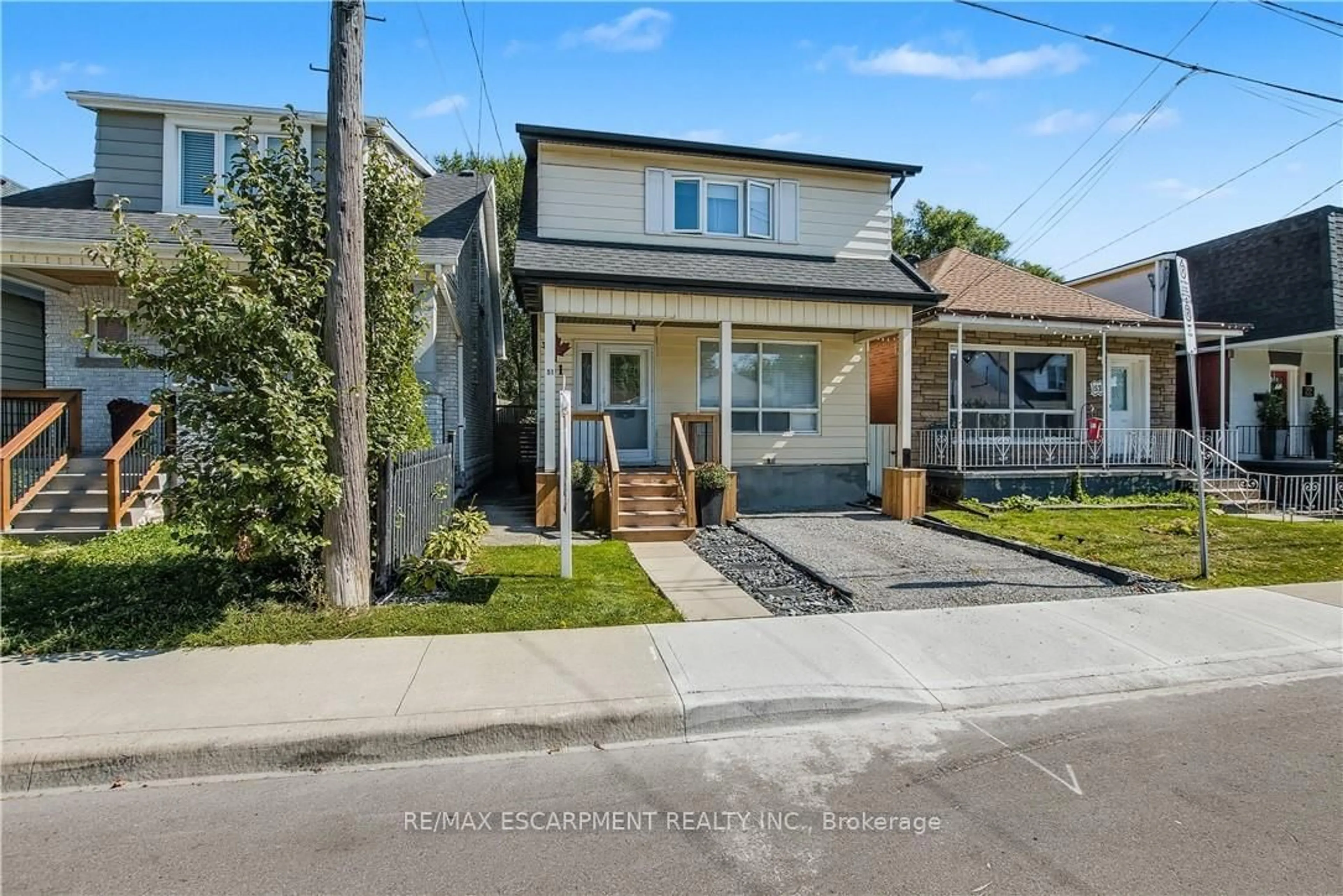 Unknown for 51 East 22nd St, Hamilton Ontario L8V 2V4