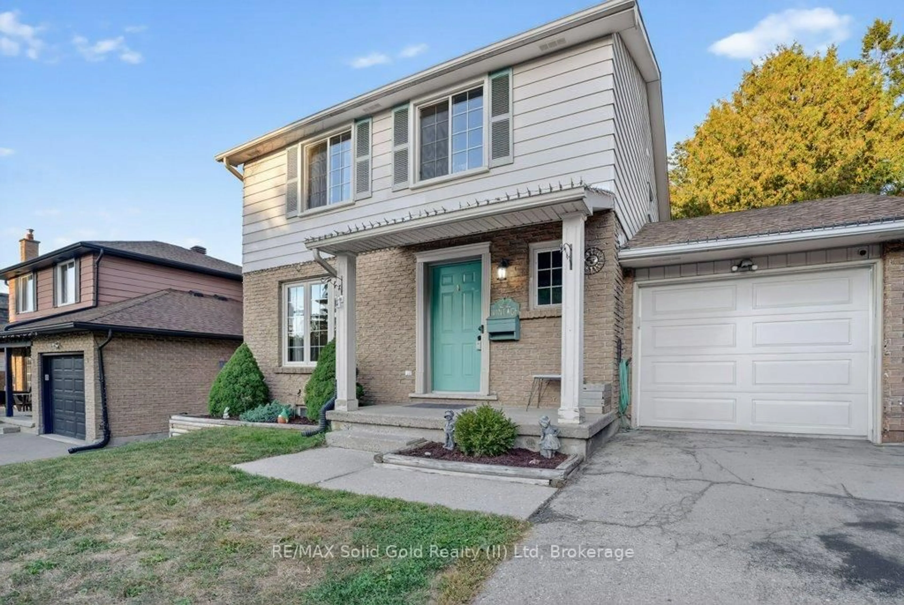 Home with brick exterior material, street for 22 Vintage Cres, Kitchener Ontario N2P 1L2