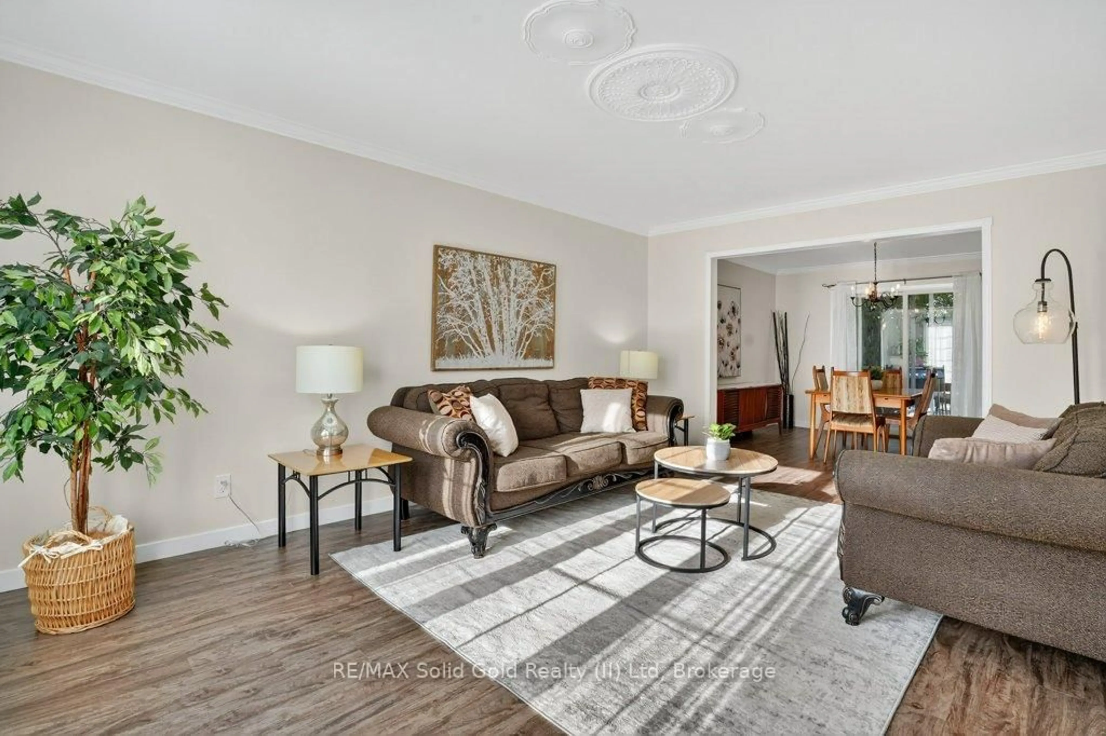 Living room with furniture, unknown for 22 Vintage Cres, Kitchener Ontario N2P 1L2