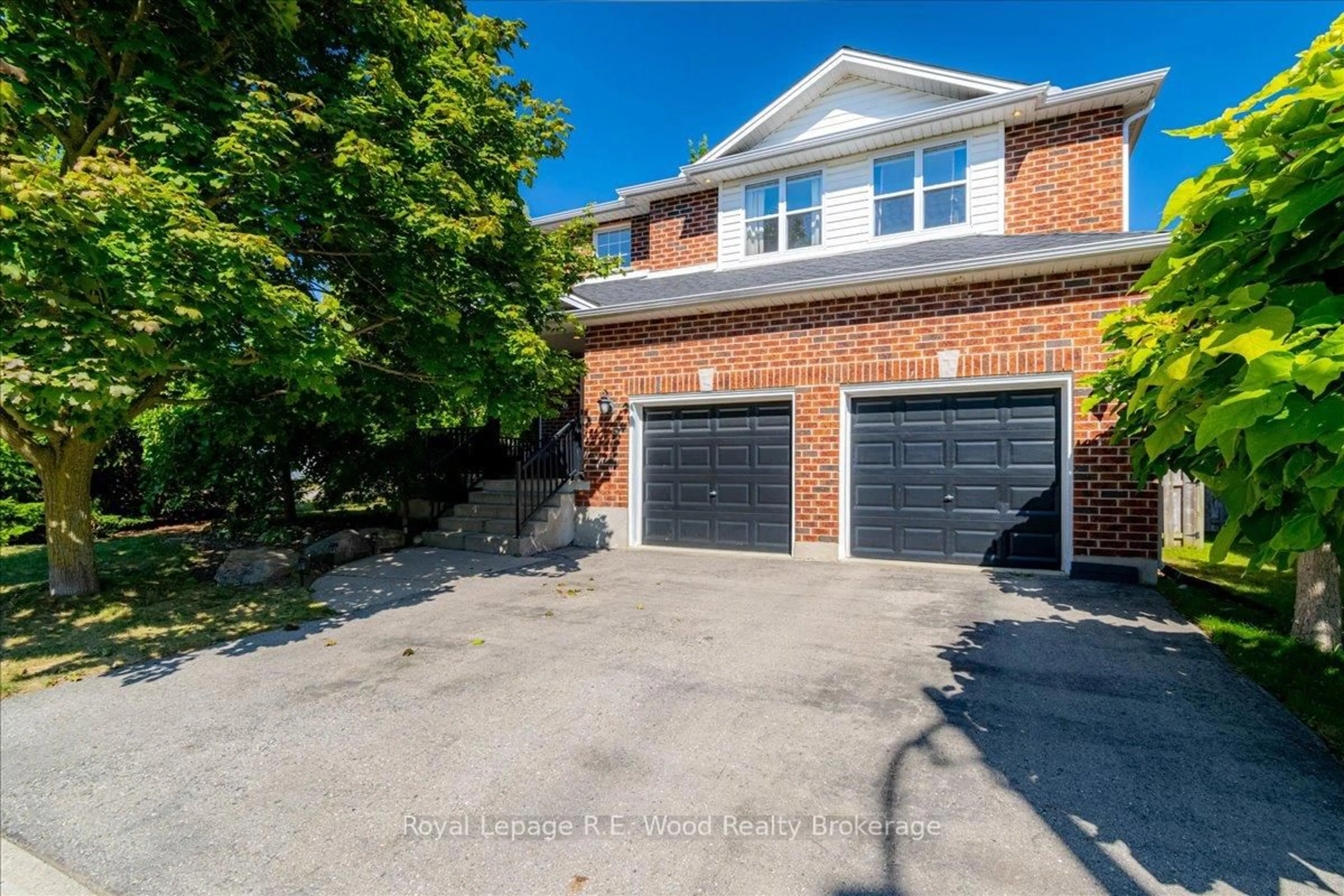 Home with brick exterior material, street for 6 Owen St, Ingersoll Ontario N5C 4H3