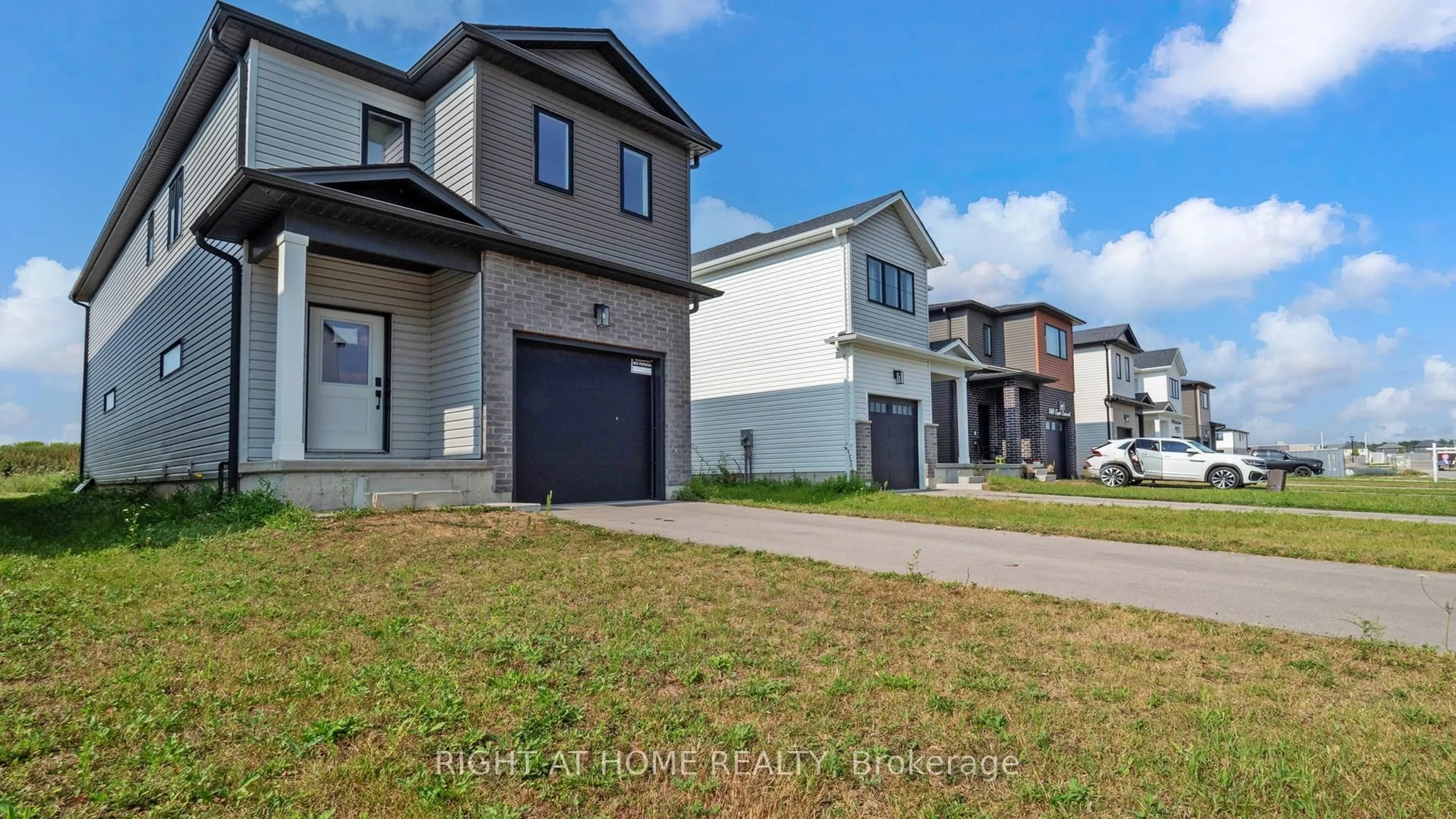 A pic from outside/outdoor area/front of a property/back of a property/a pic from drone, street for 1608 Capri Cres, London North Ontario N6G 0S8