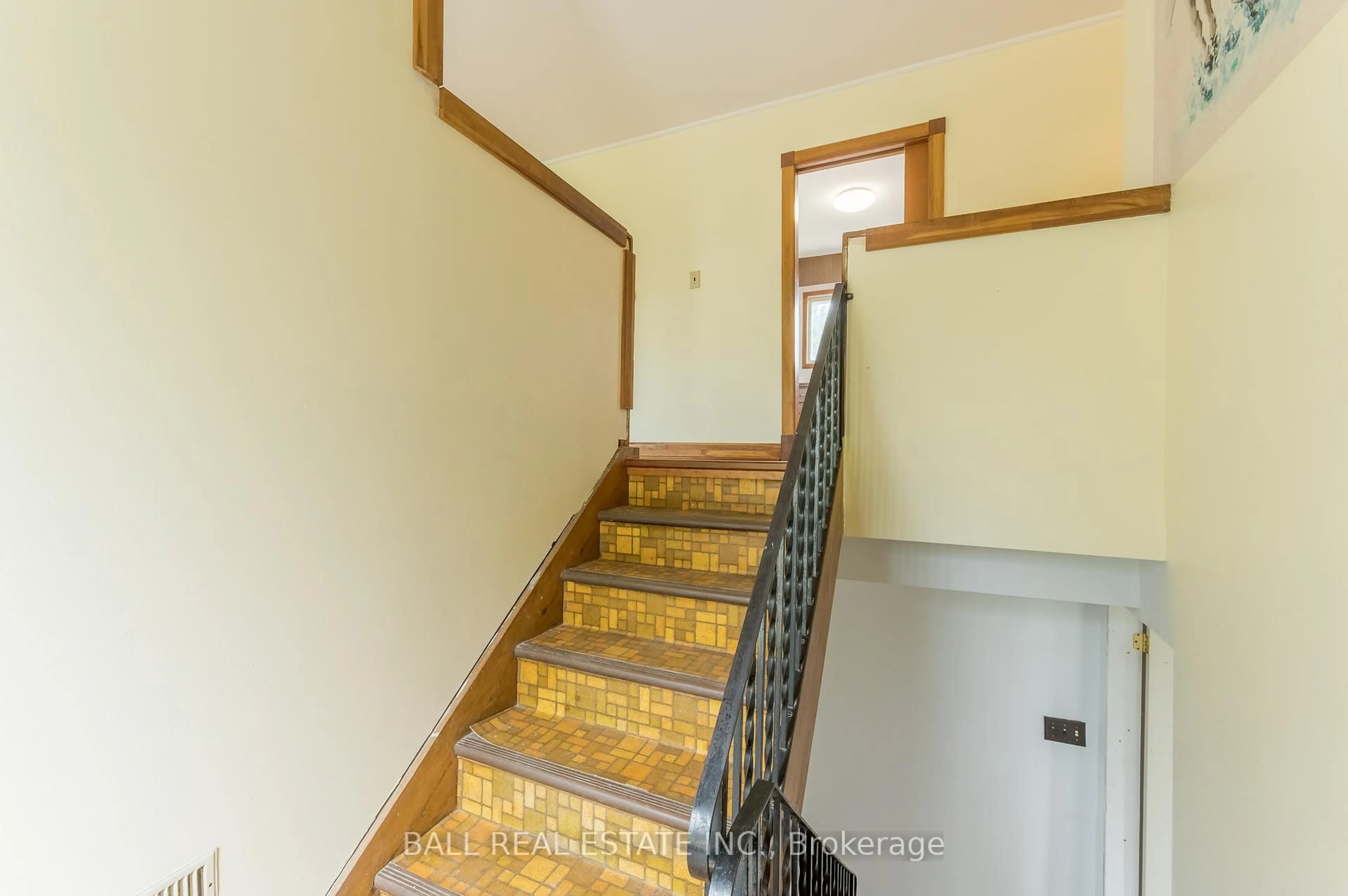 Stairs for 2198 Providence Line, Otonabee-South Monaghan Ontario K9J 6X8