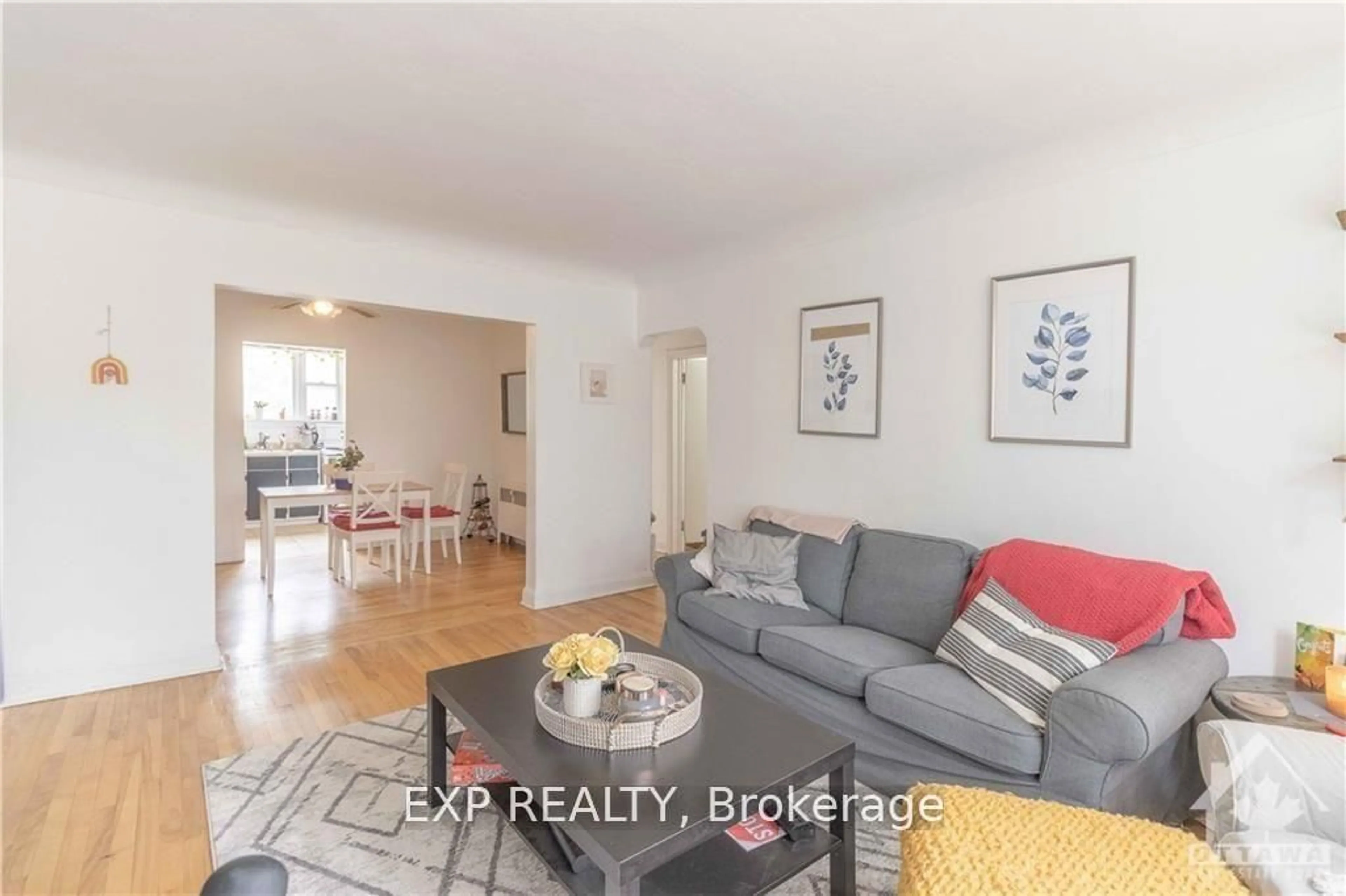 Living room with furniture, unknown for 873 Kirkwood Ave, Ottawa Ontario K1Z 5Y3