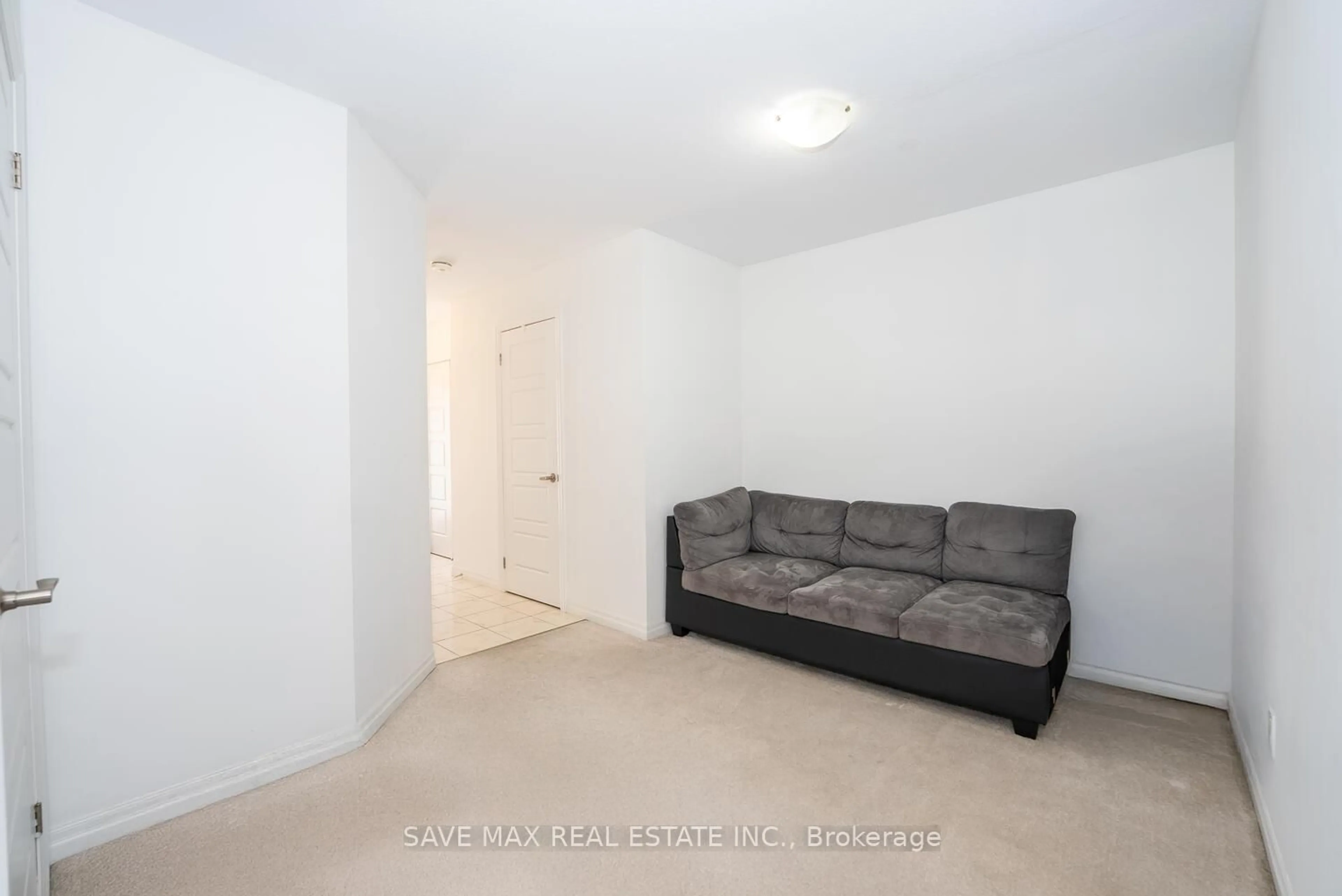 A pic of a room for 9 Shedrow Pl, Kitchener Ontario N2R 0R8