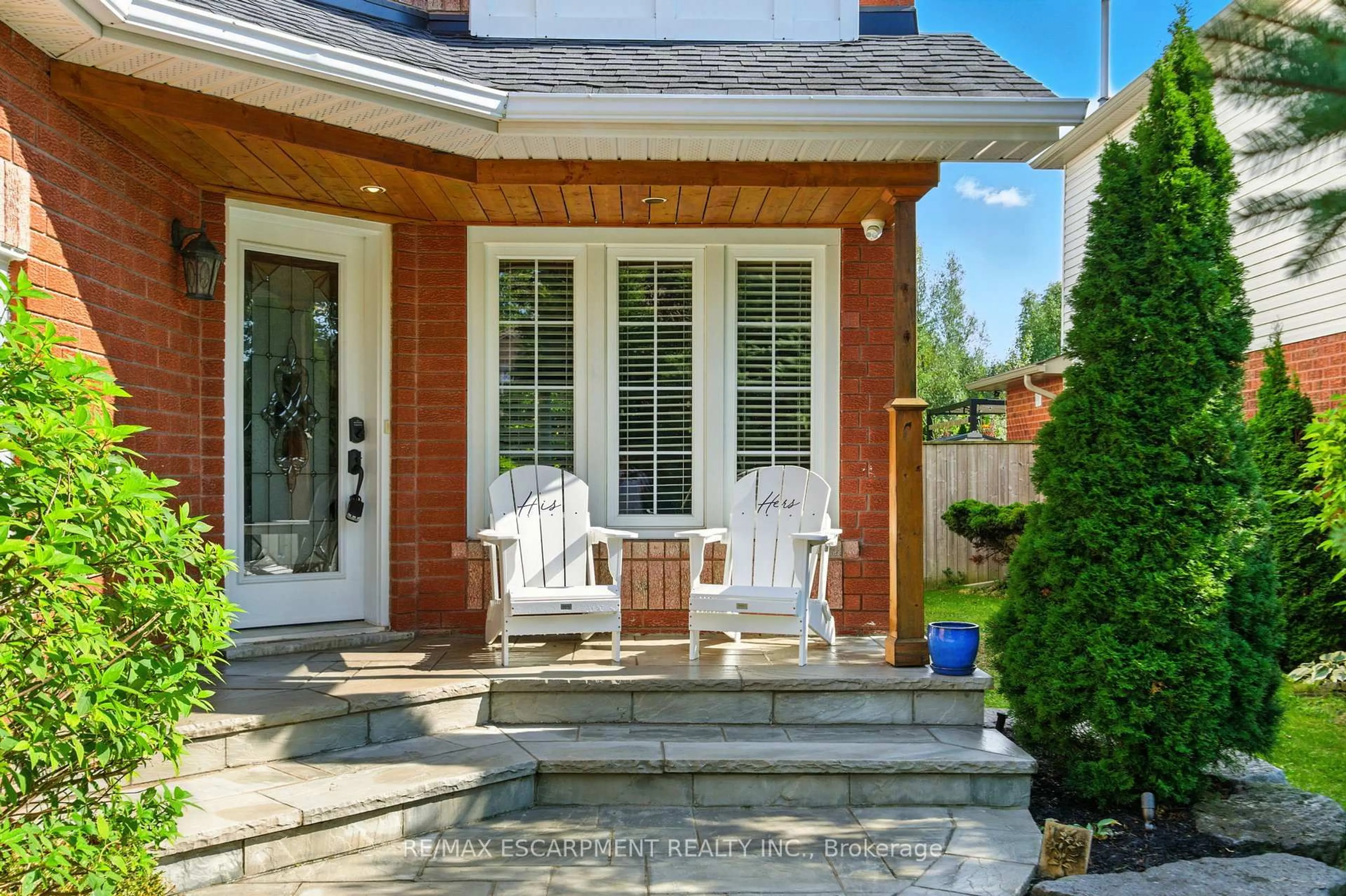 Patio, street for 106 Ryans Way, Hamilton Ontario L8B 0P3