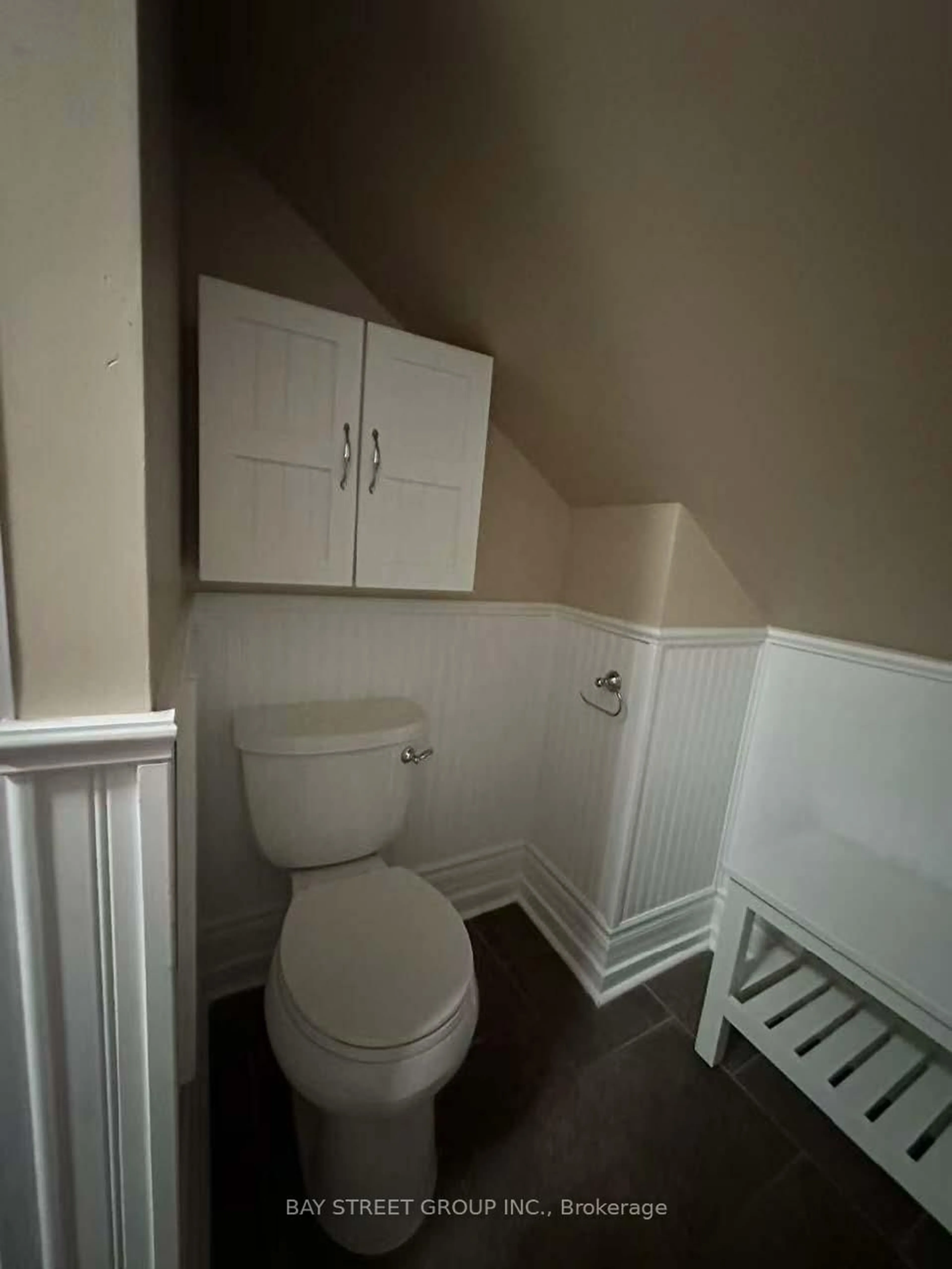 A pic of a room for 47 Haig St, St. Catharines Ontario L2R 6K7
