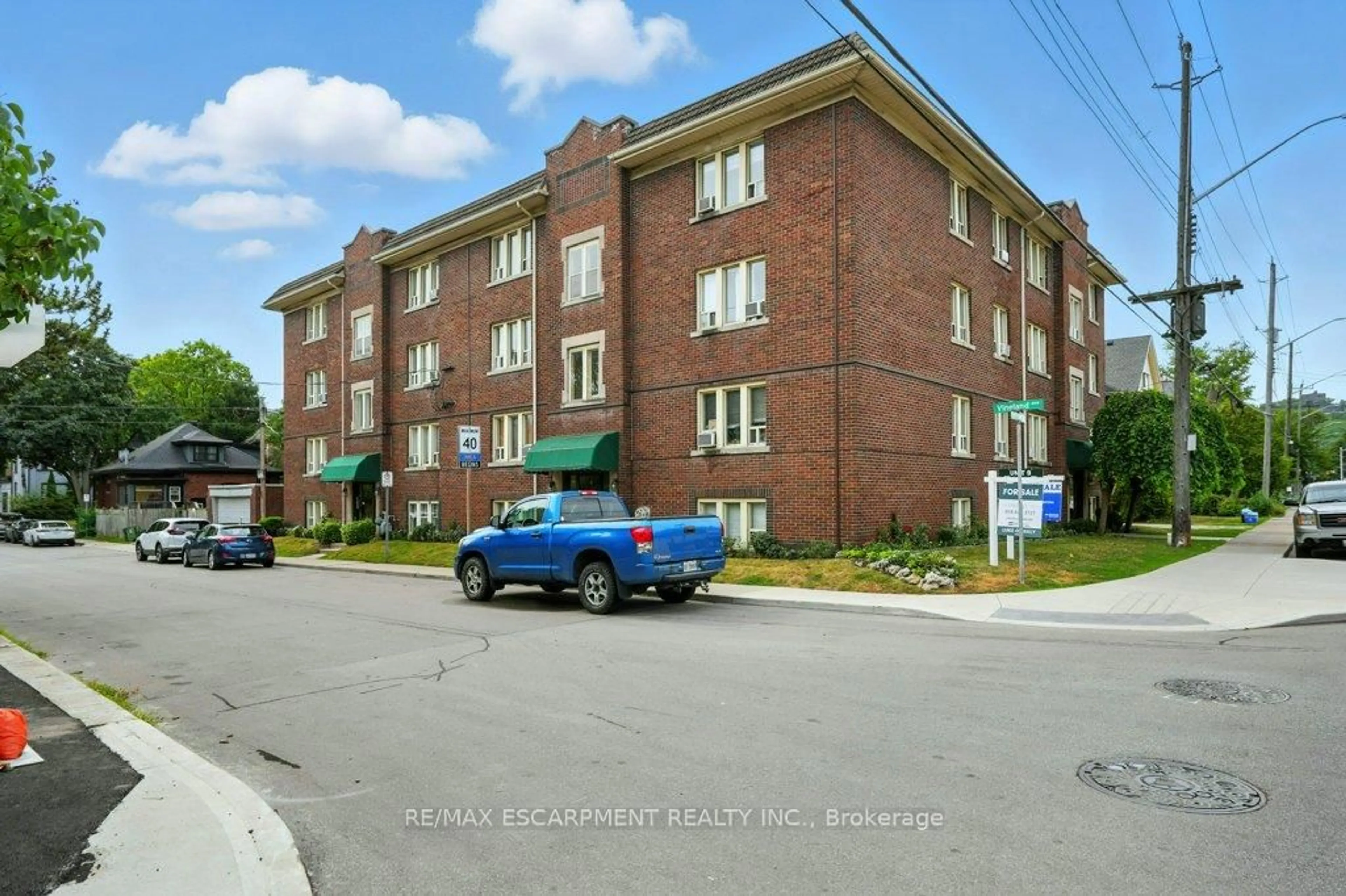 Unknown for 6 Vineland Ave #18, Hamilton Ontario L8M 1R4