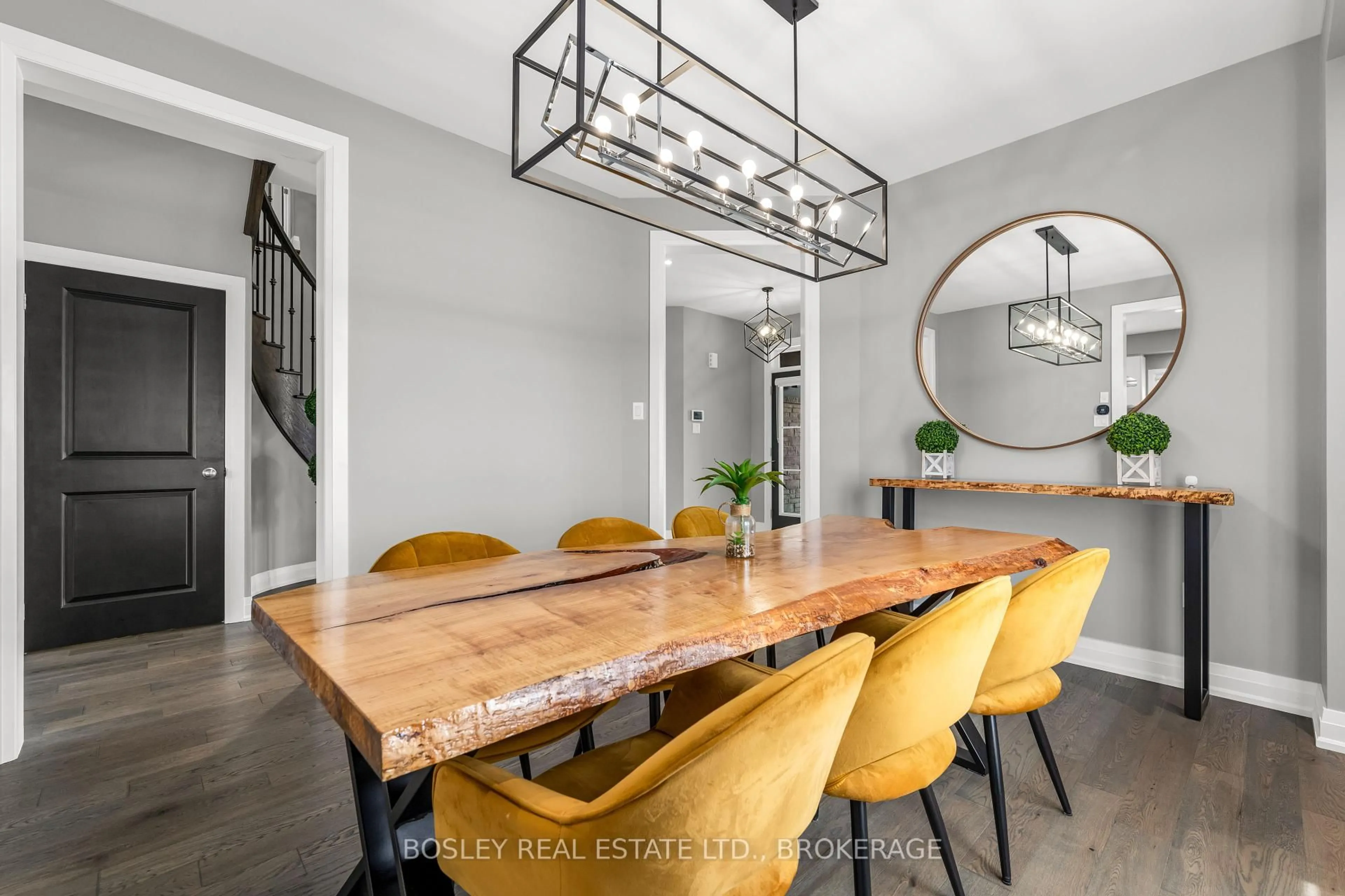 Dining room, unknown for 251 Shoreview Dr, Welland Ontario L3B 0H3