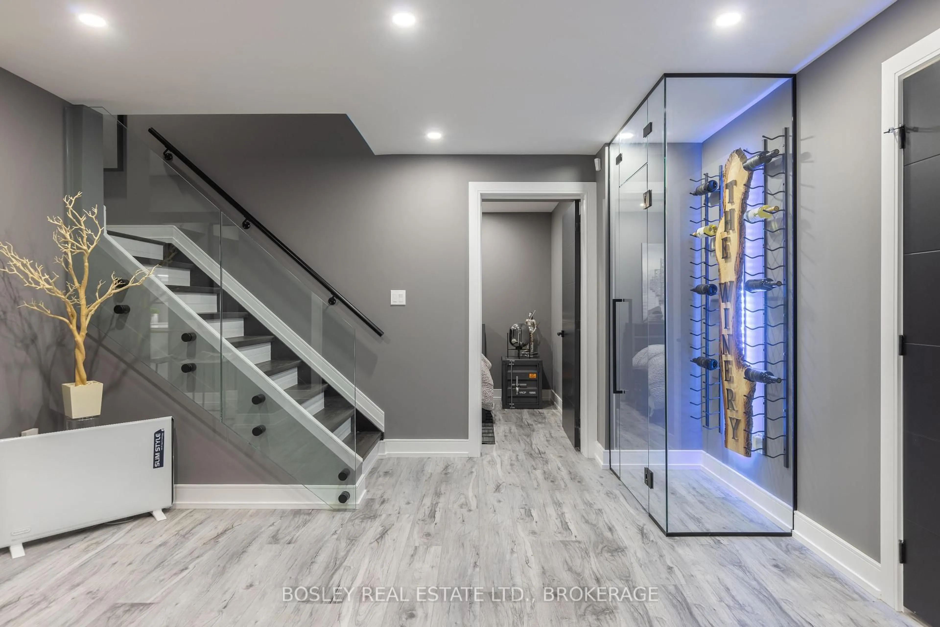 Unknown for 251 Shoreview Dr, Welland Ontario L3B 0H3