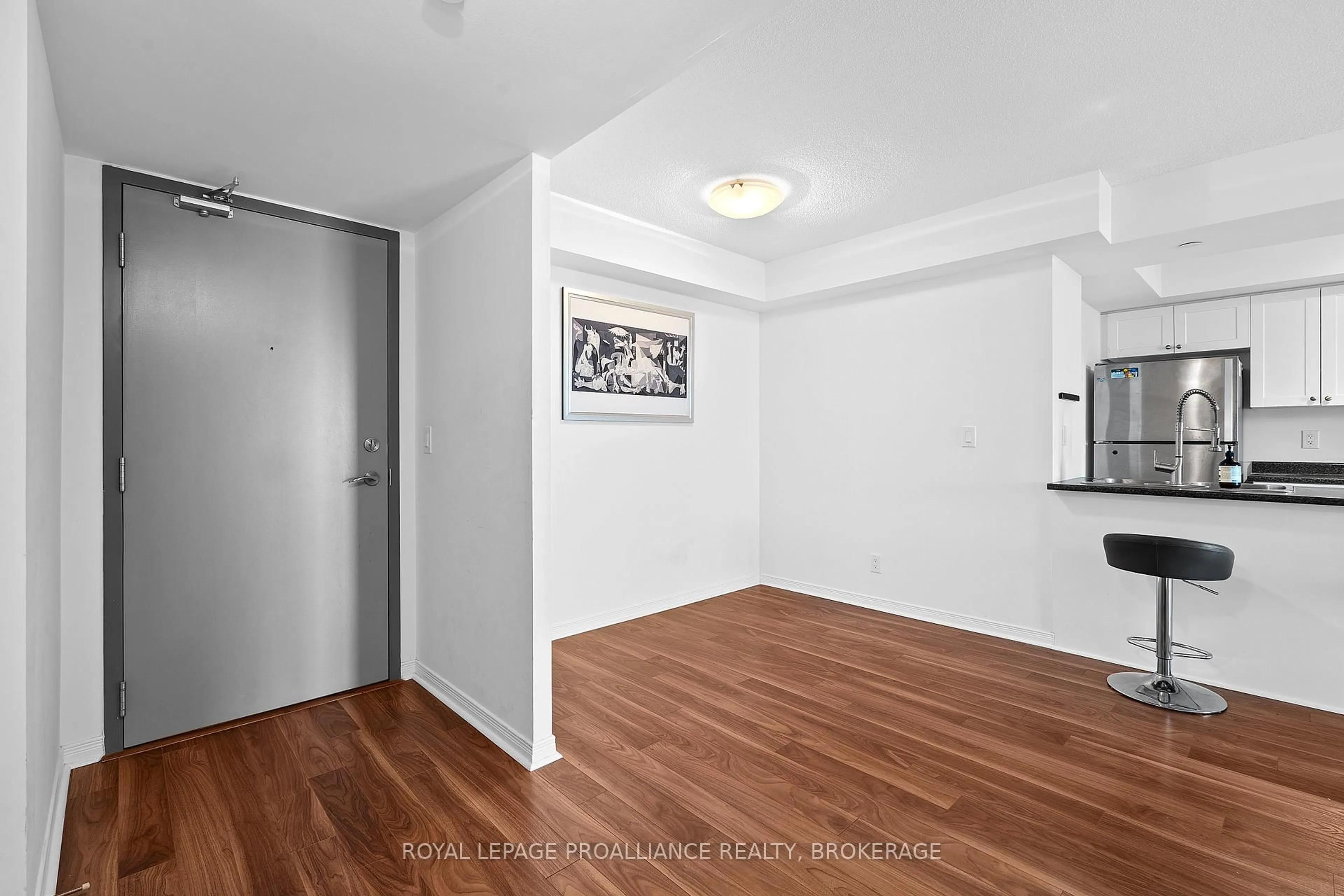 Unknown for 121 Queen St #406, Kingston Ontario K7K 0G6