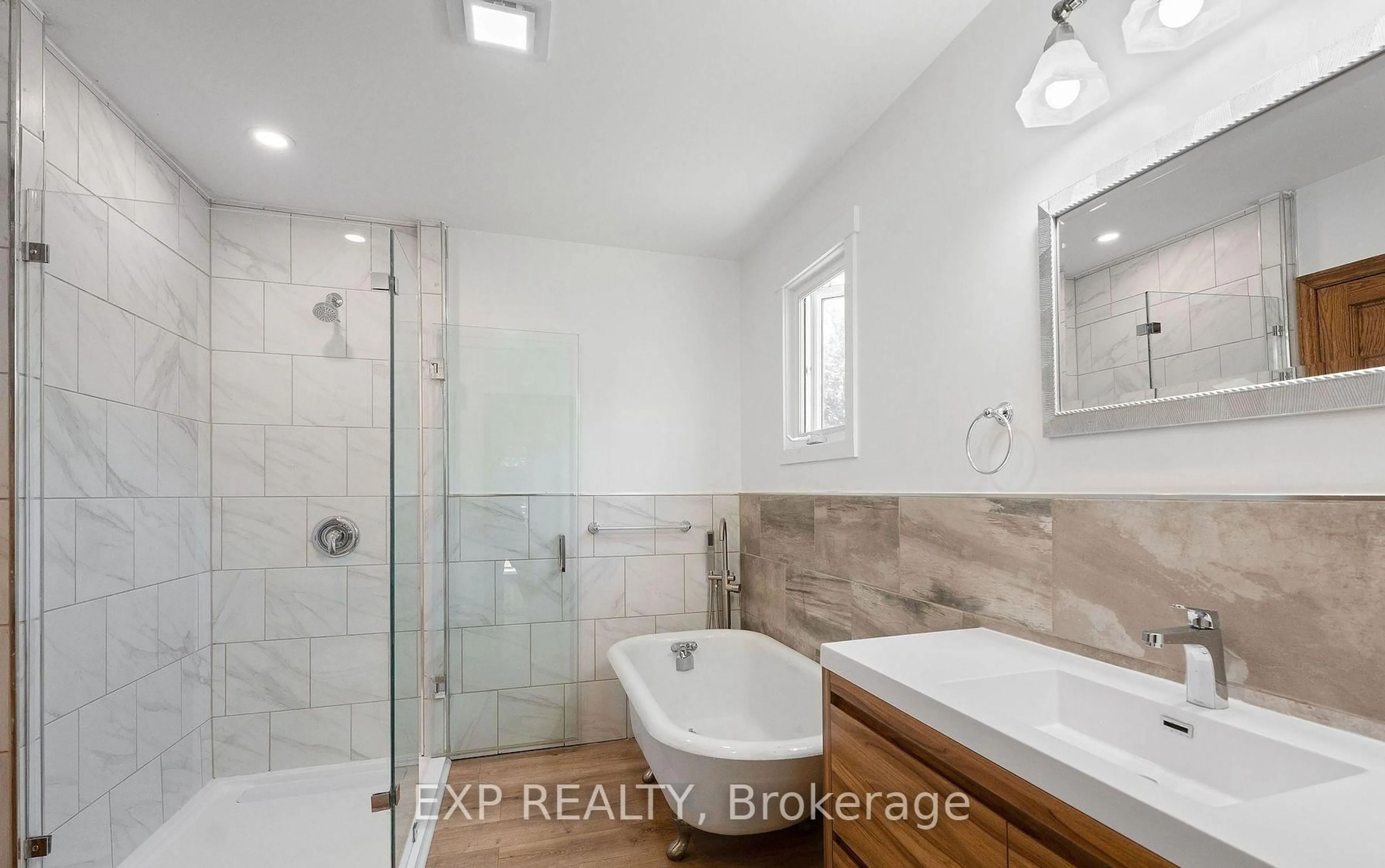 Contemporary bathroom, ceramic/tile floor for 3054 Thunder Bay Rd, Fort Erie Ontario L0S 1N0