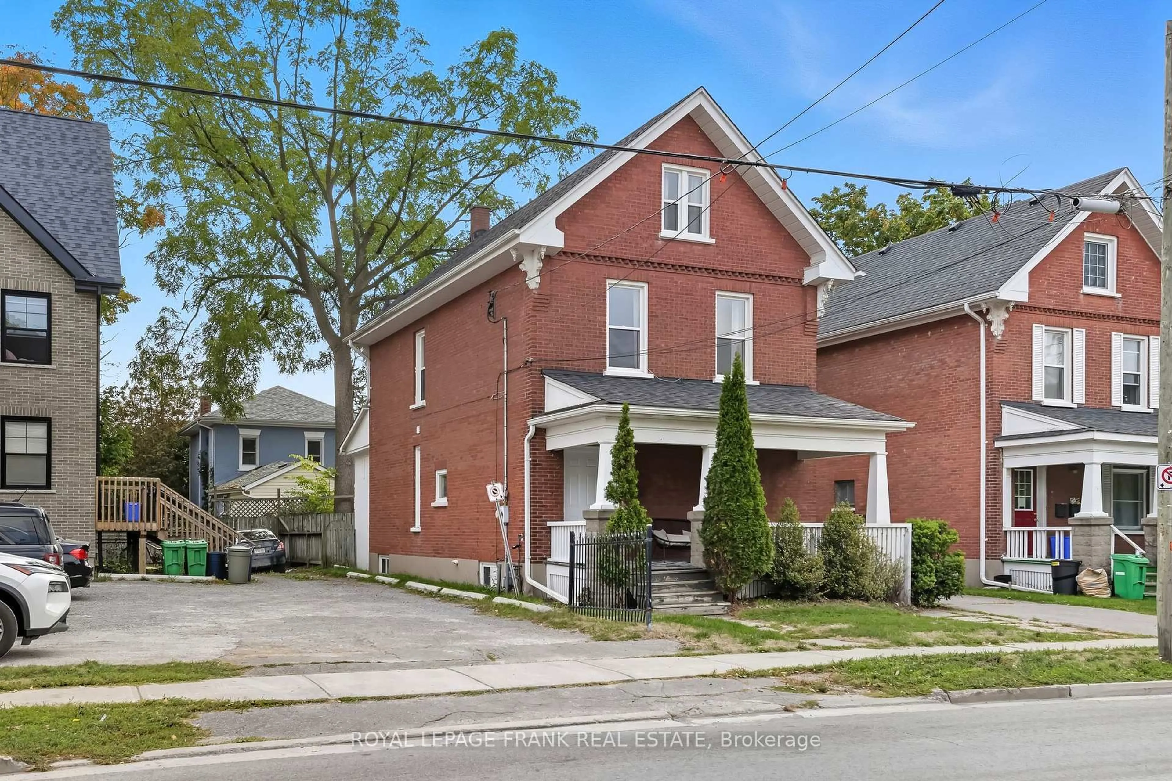 Home with brick exterior material, street for 798 GEORGE St, Peterborough Ontario K9H 3T5