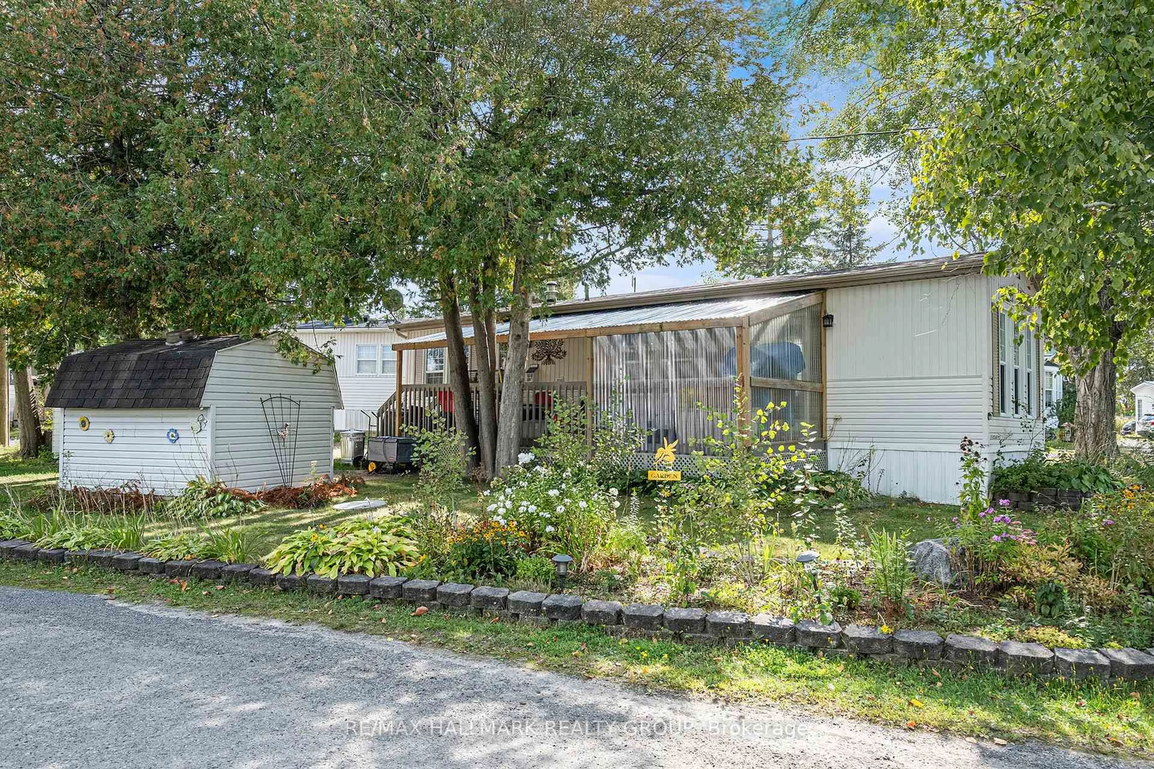 Unknown for 8 Kelly Sand Private, Ashton Ontario K0A 1B0