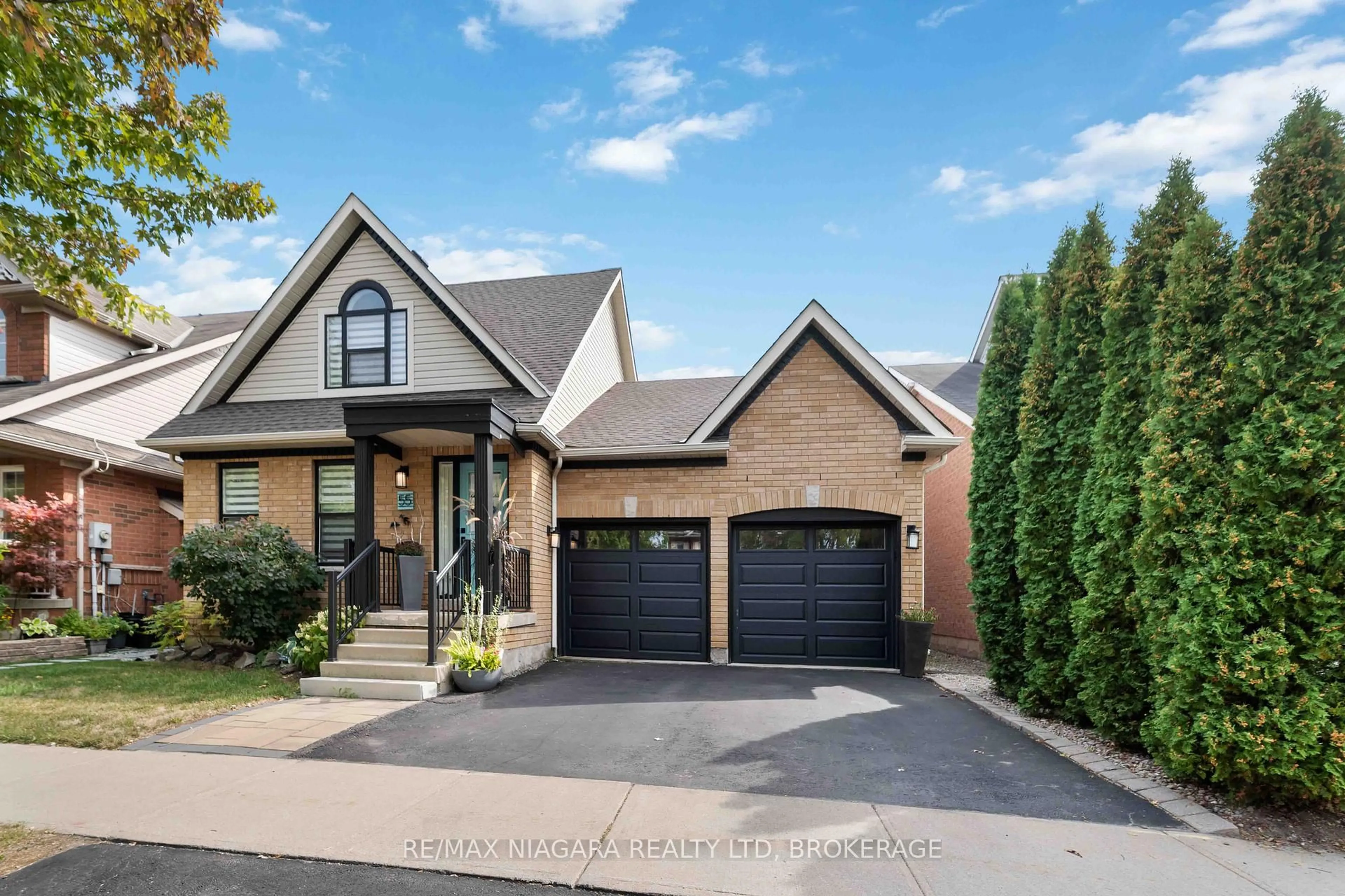 Home with brick exterior material, street for 55 Wright Cres, Niagara-on-the-Lake Ontario L0S 1J0