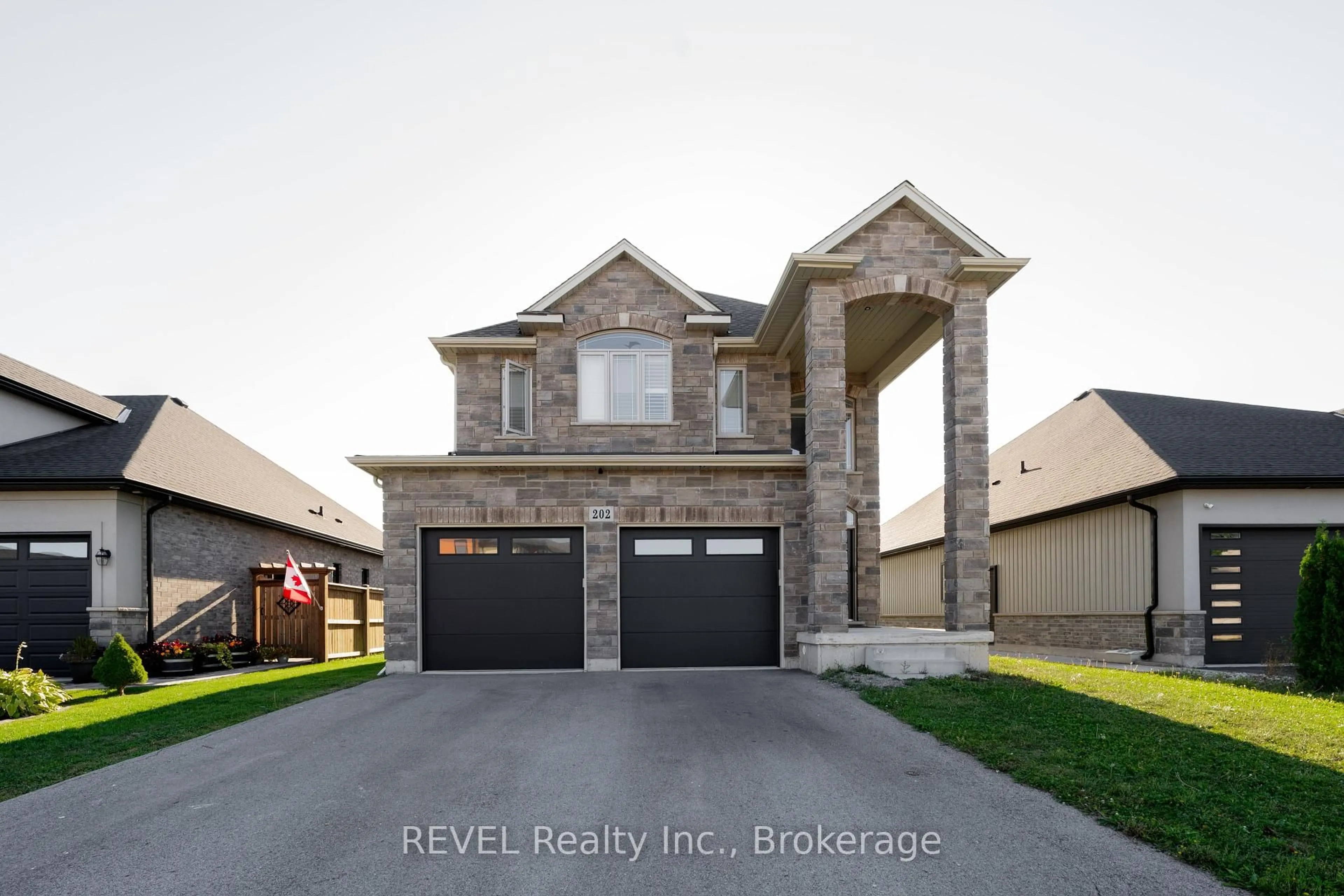 Home with brick exterior material, street for 202 Viger Dr, Welland Ontario L3B 5E9
