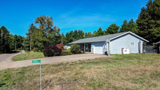 11876 Opeongo Rd, Barry's Bay 2