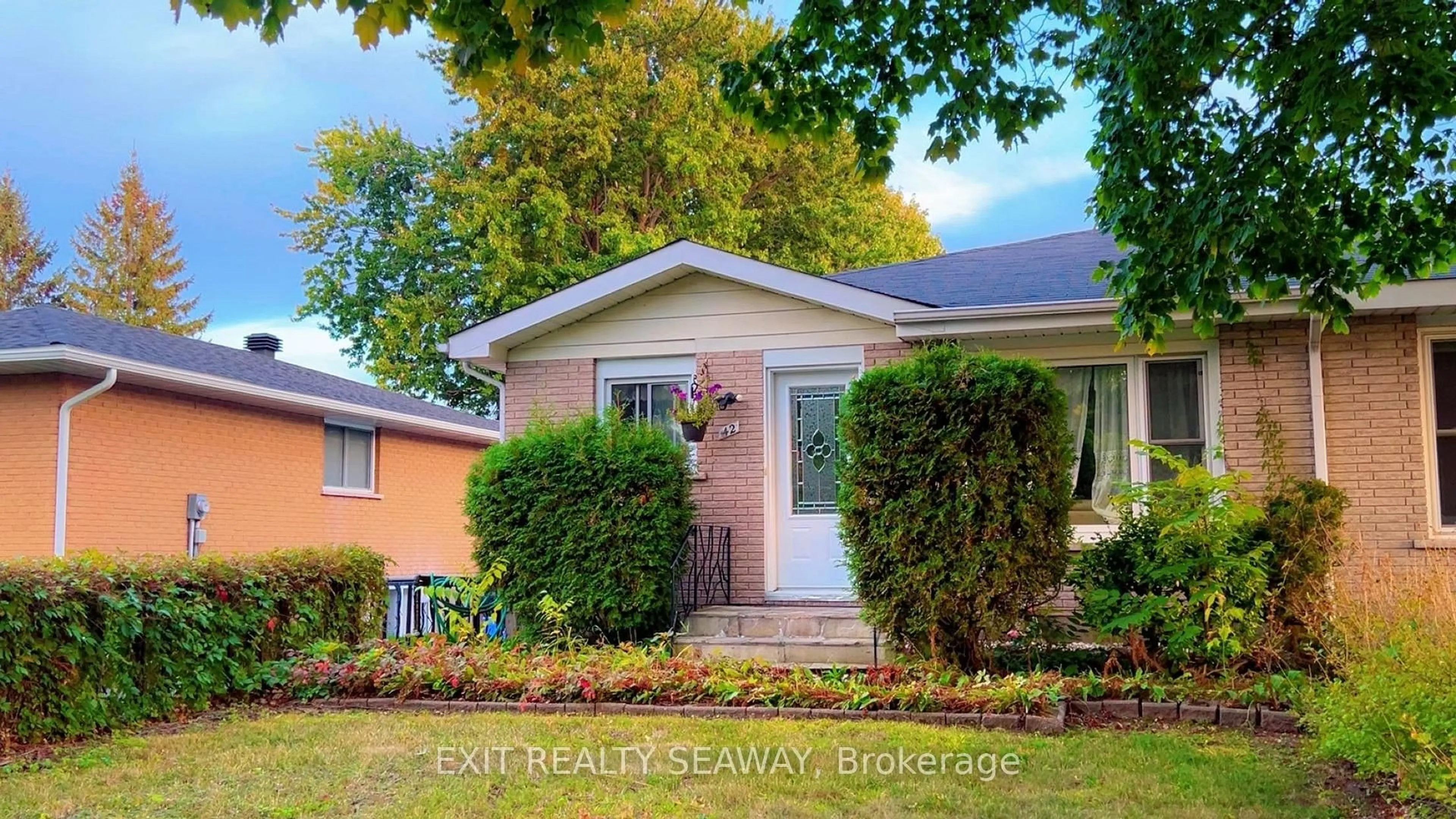 Home with brick exterior material, street for 42 Valecrest Dr, Cornwall Ontario K6H 6E1